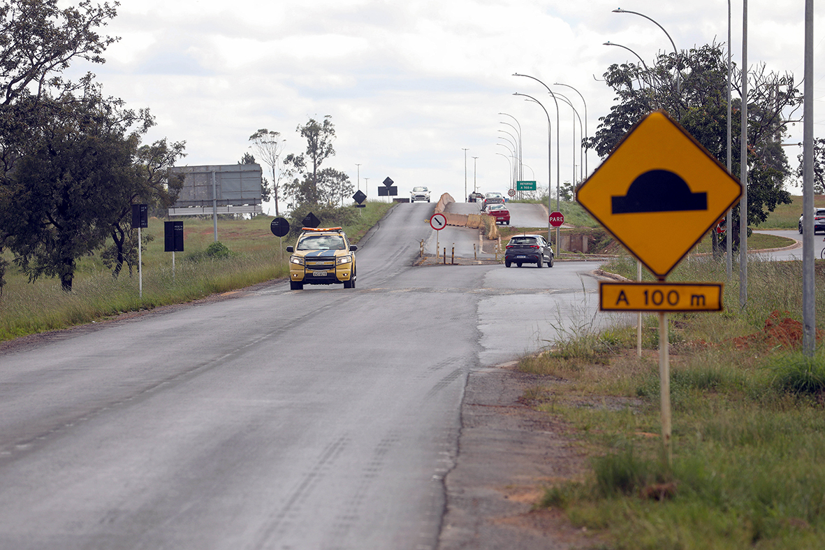 Reforma do asfalto em trecho da DF-001 melhora a segurança e a mobilidade de quem passa pelo Itapoã