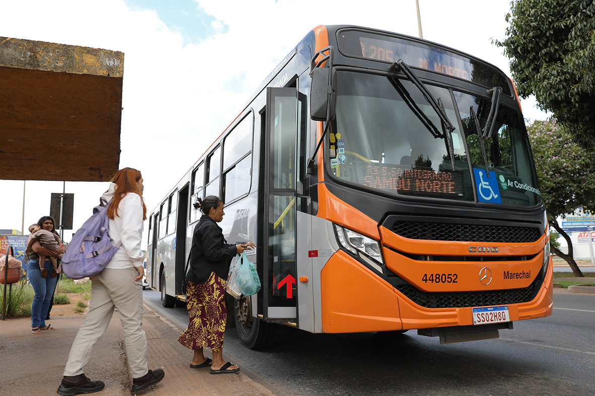 Roubos em ônibus caem 52% no Distrito Federal em 2025