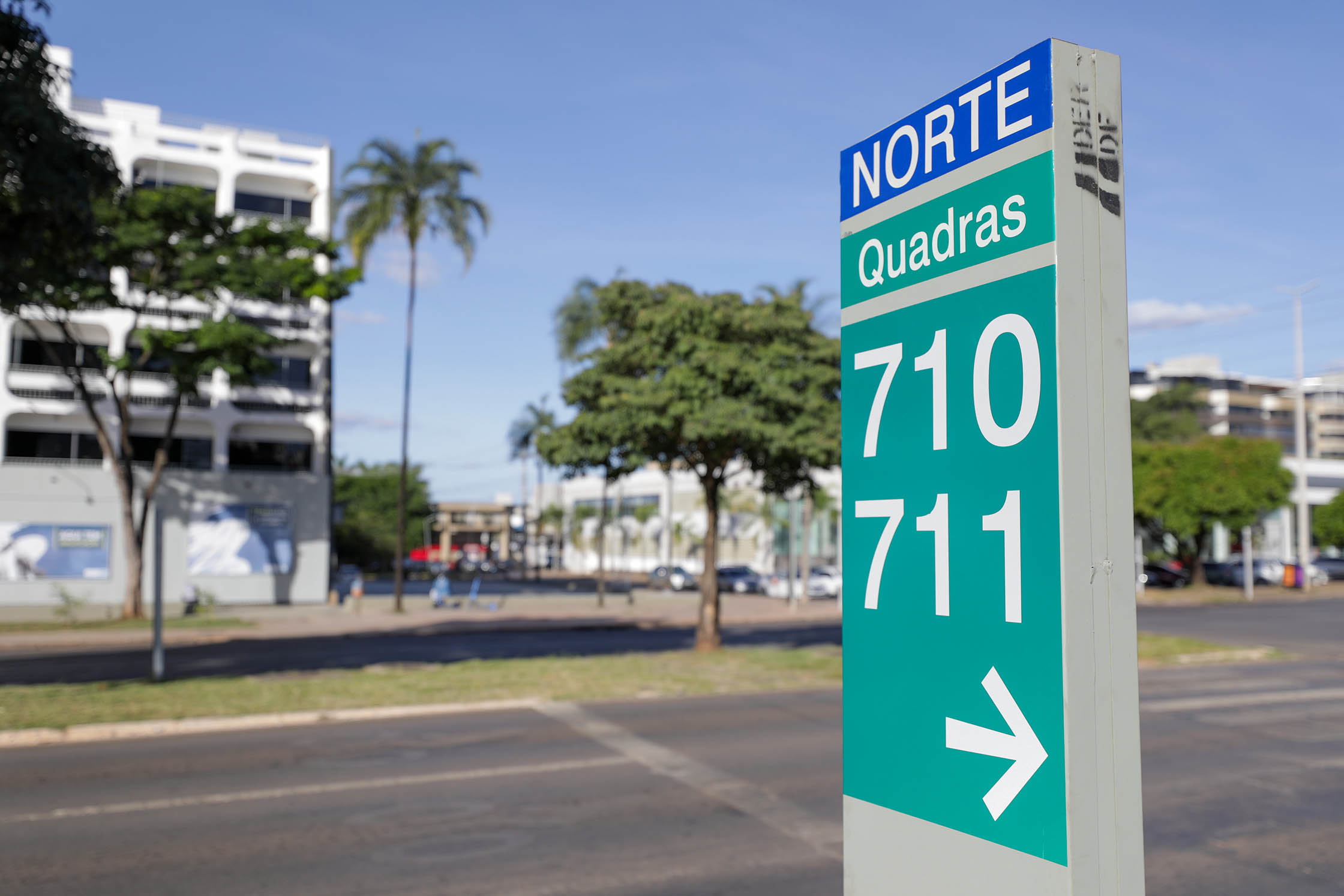 GDF reforça endereçamento urbano com mais de 33,5 mil placas desde o ano passado