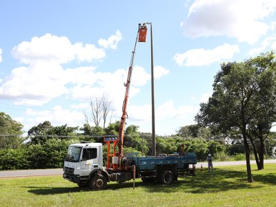 GDF substitui 12 km de cabos de energia furtados e estruturas de iluminação pública vandalizadas