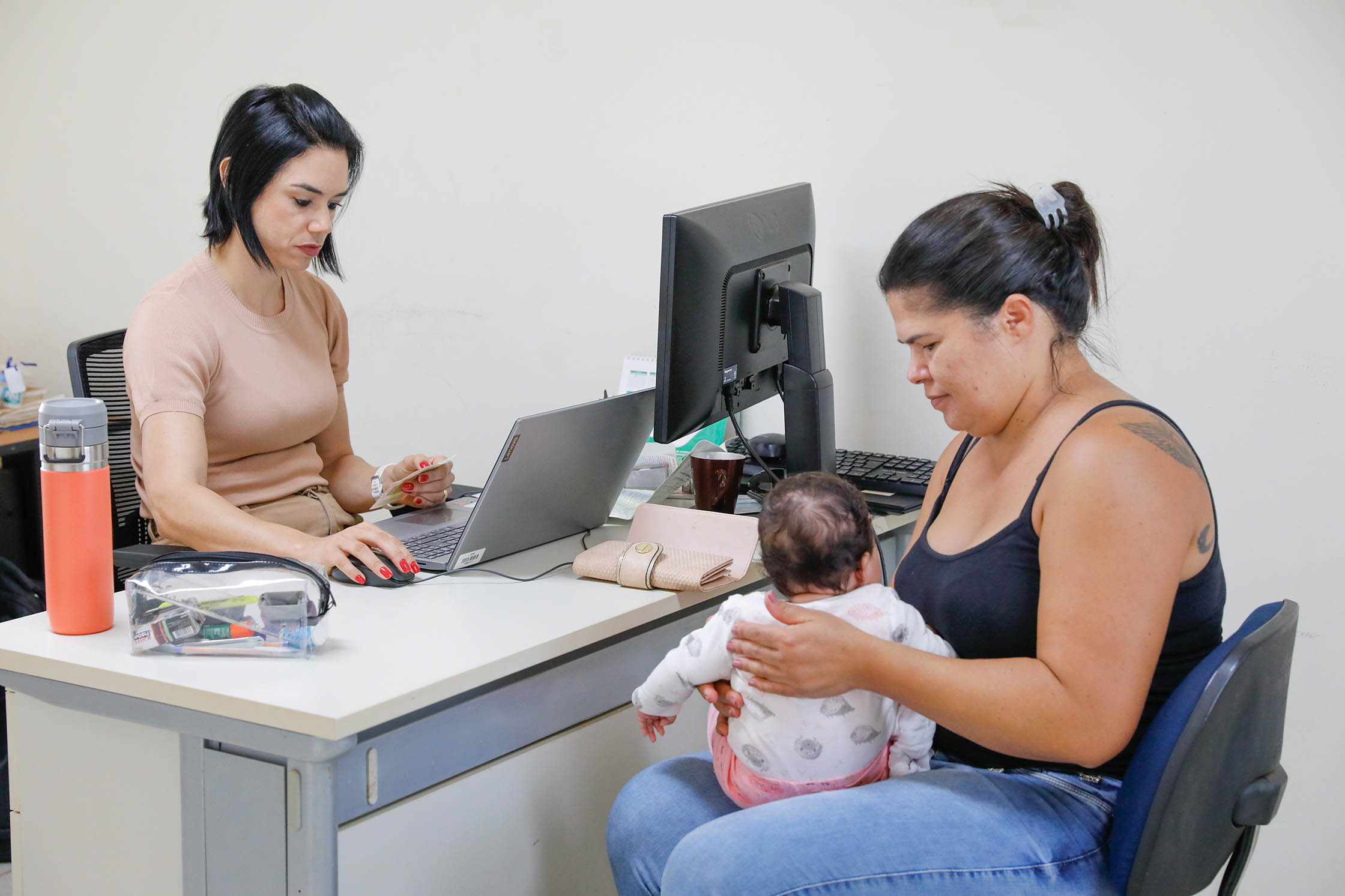 Cras Móvel leva atendimento à população do Núcleo Rural Jardim, no Paranoá