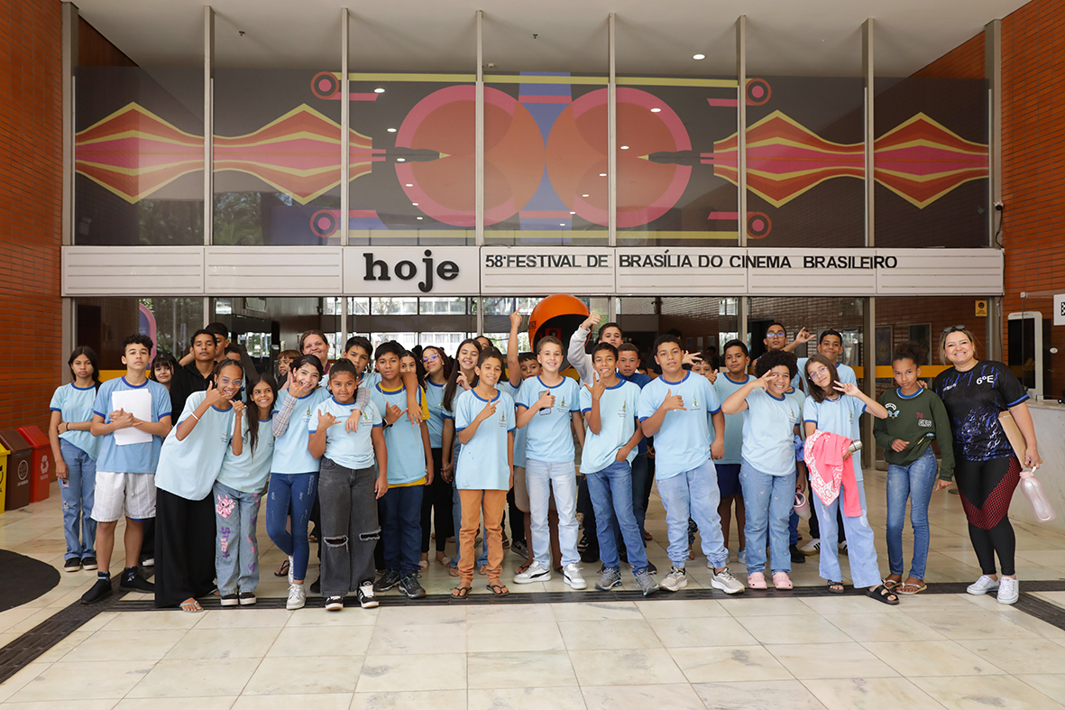 GDF promove sessão especial para 400 estudantes da rede pública no Festival de Cinema de Brasília