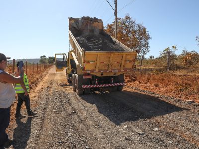 GDF inicia fresagem de estrada no Capão da Erva, no núcleo rural do Itapoã