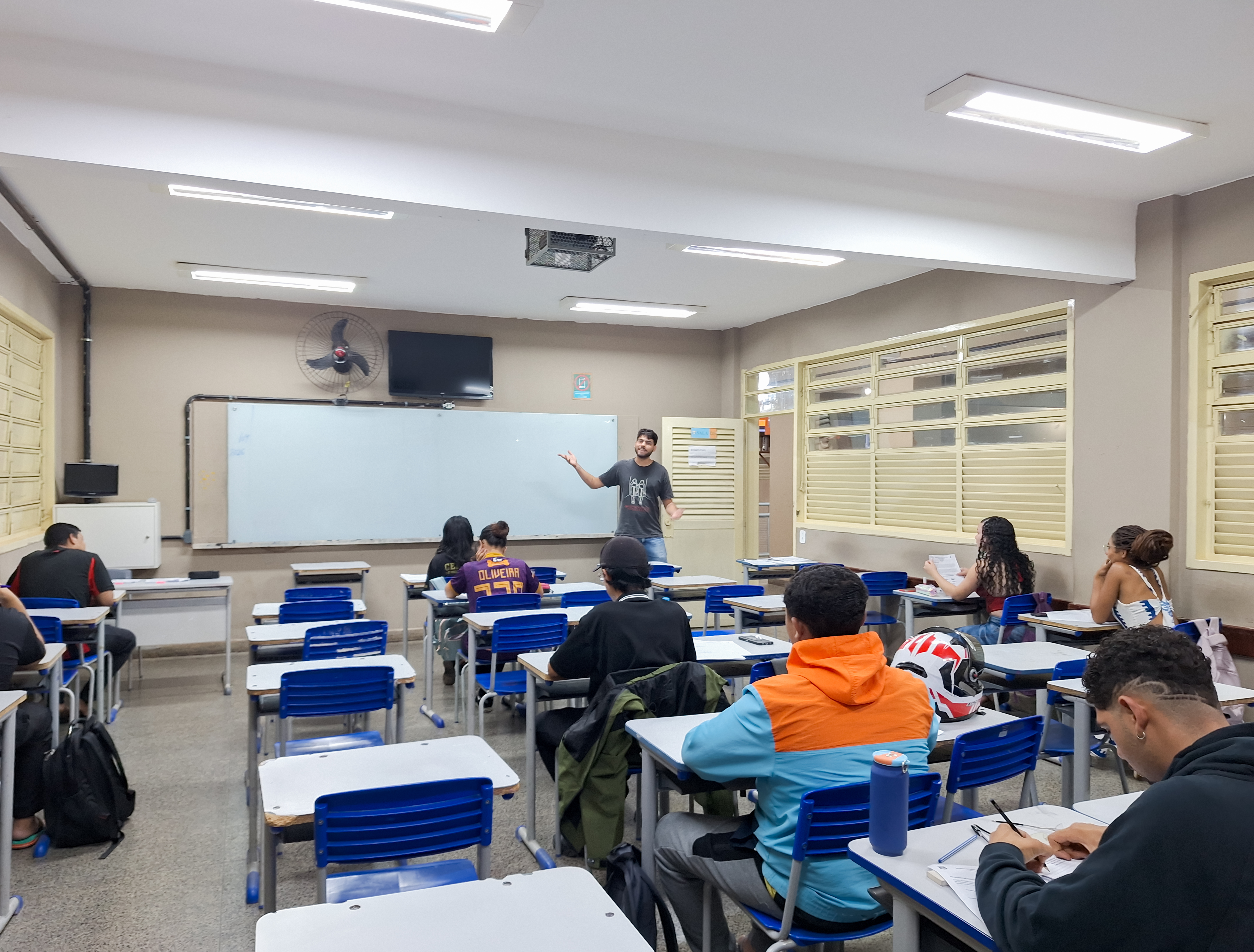 Escola do Recanto das Emas reduz evasão&nbsp;a partir do ensino noturno flexível