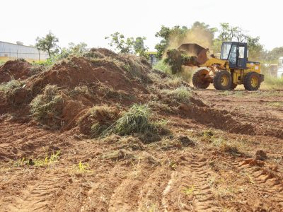 Áreas de descarte irregular de entulho são recuperadas no Itapoã