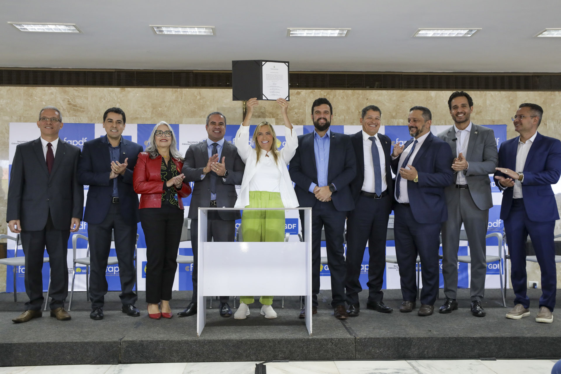 Tecnologia a serviço do cidadão: GDF inaugura centro pioneiro de inteligência artificial