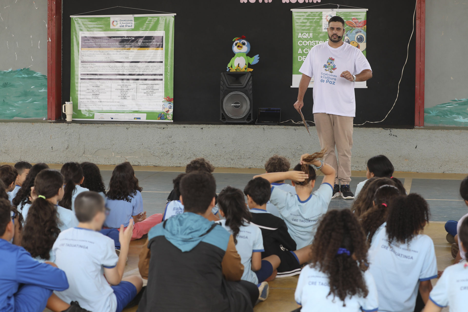 Projeto Cultura de Paz leva oficina de hip-hop a alunos de escola pública em Vicente Pires