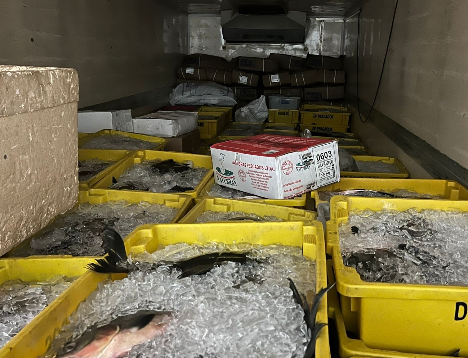 Fiscalização apreende cerca de R$ 1 milhão em produtos irregulares