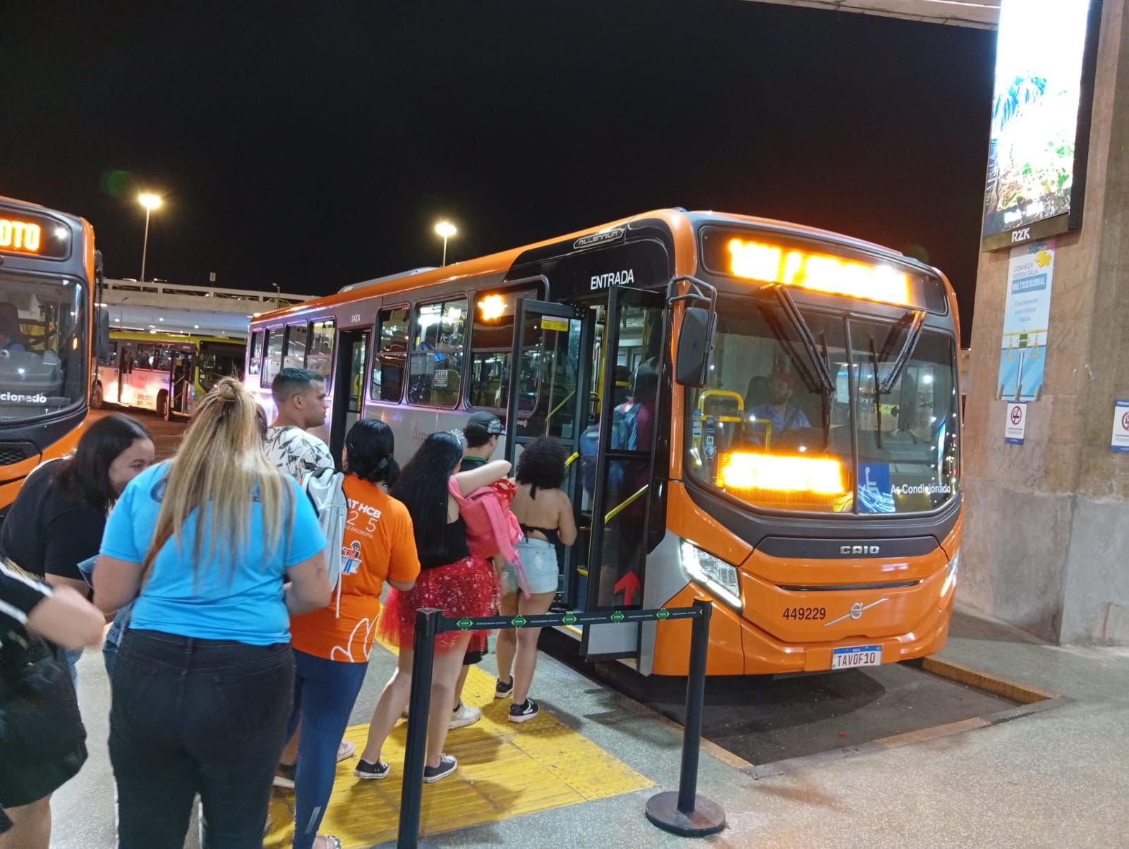 Vai de Graça registra mais de 2,4 milhões de acessos nos ônibus e metrô do DF durante o Carnaval
