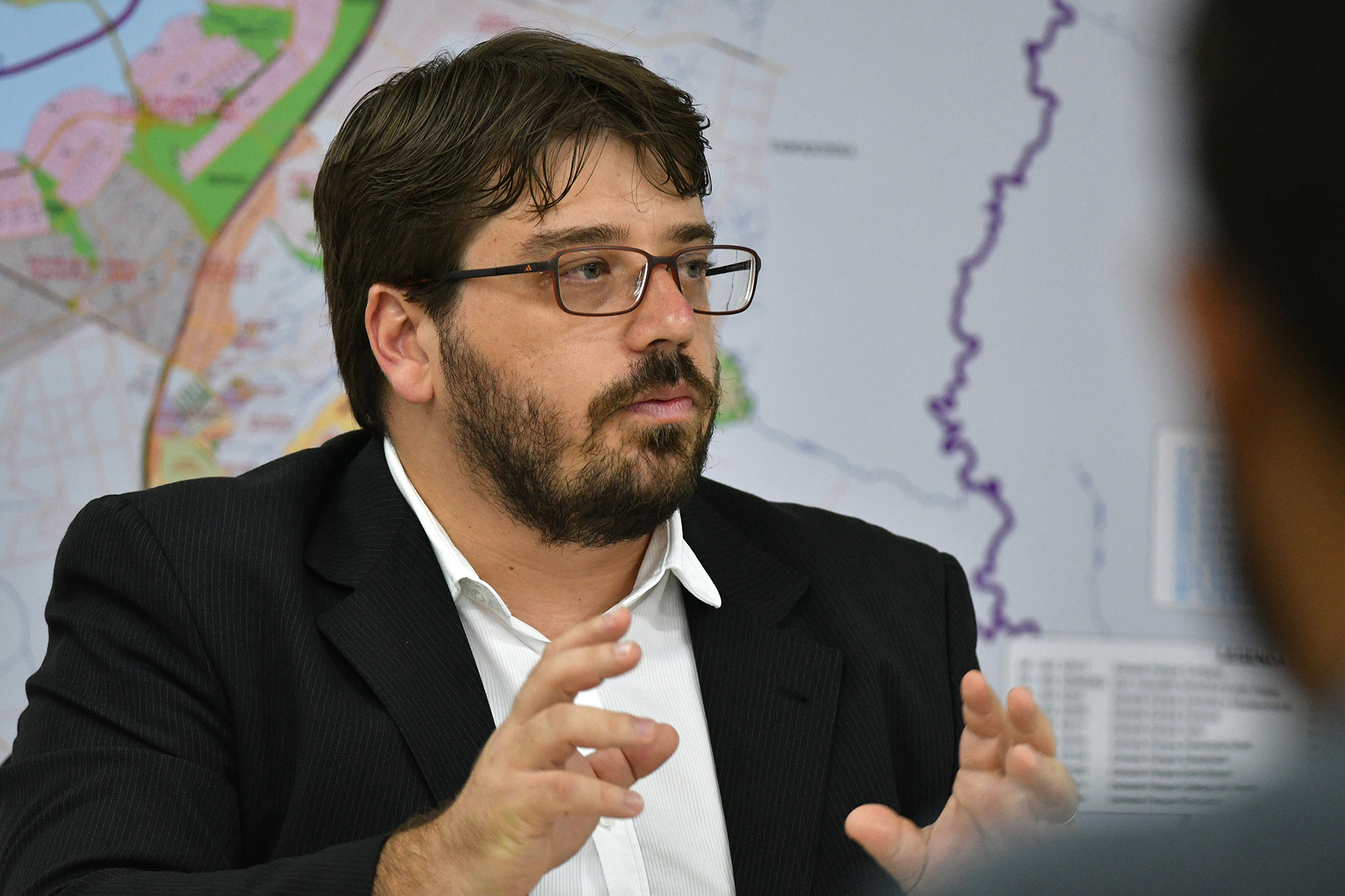 O secretário de Gestão do Território e Habitação, Thiago de Andrade esclareceu pontos do projeto complementar de Lei de Uso e Ocupação do Solo em coletiva nesta quarta (29)