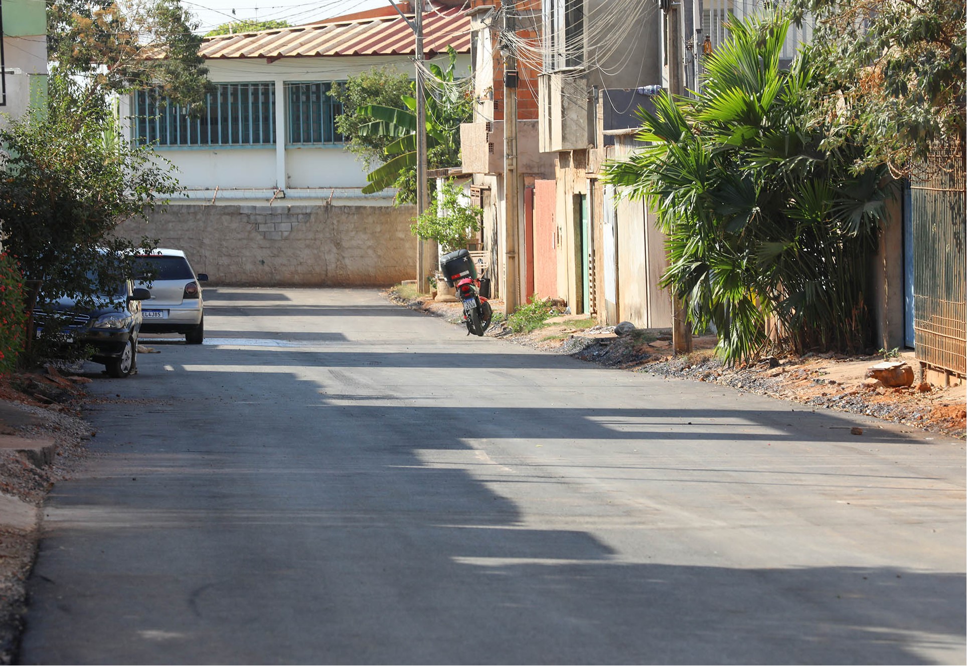 Asfalto chega a cinco quadras do Itapoã, com investimento de R$ 27 milhões