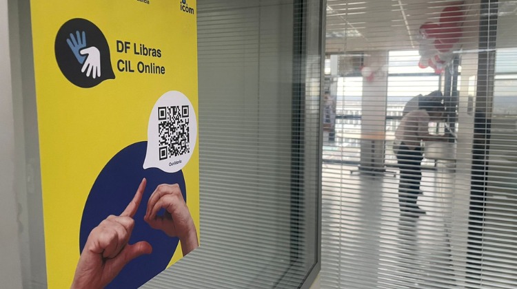 Ouvidorias do GDF passam a oferecer atendimento em Libras