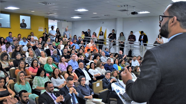 Inovação e transformação encerram terceira turma do curso Governança de Serviços