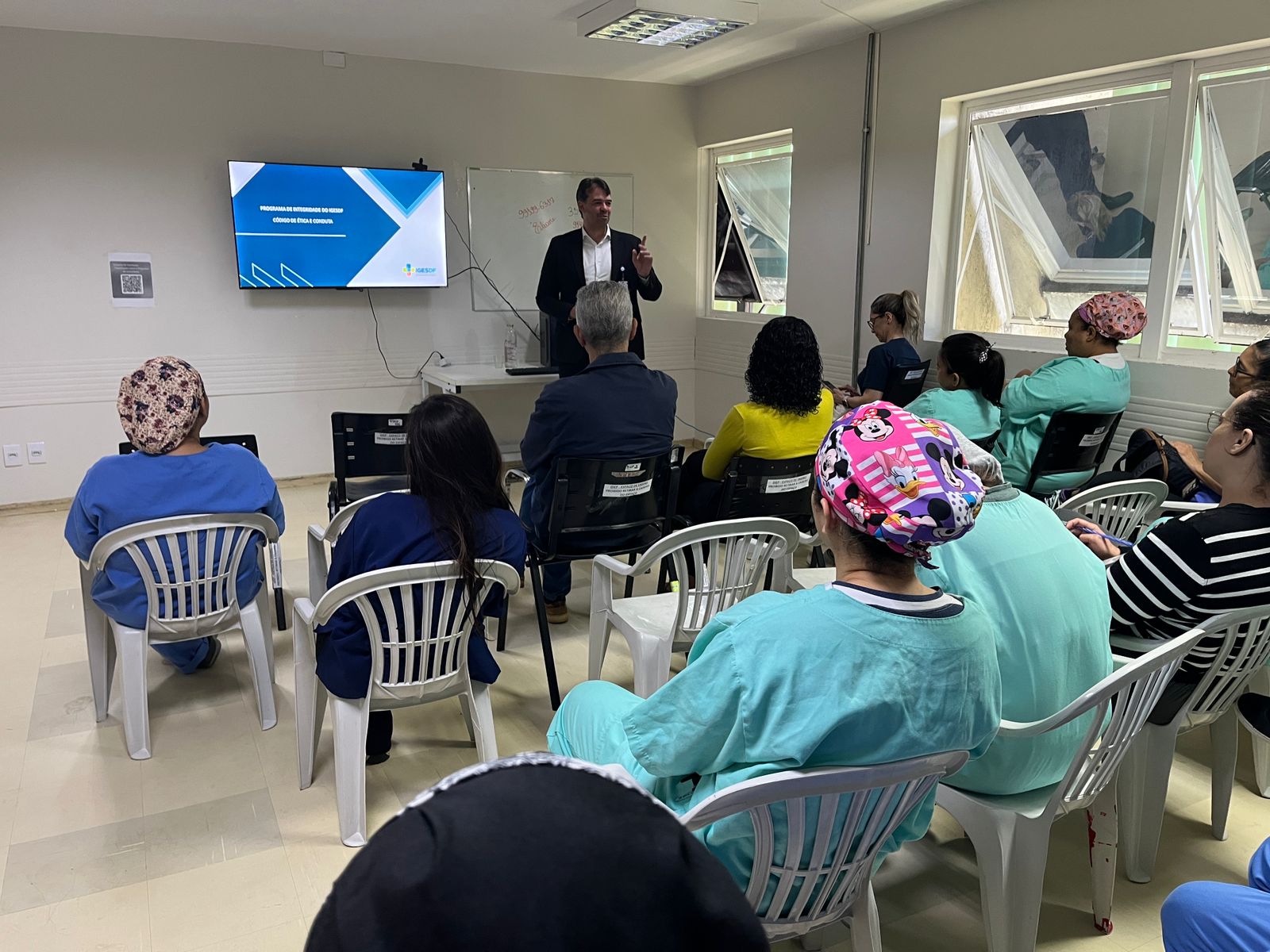 Projeto Compliance em Foco promove capacitação com equipes das UTIs do Hospital de Base