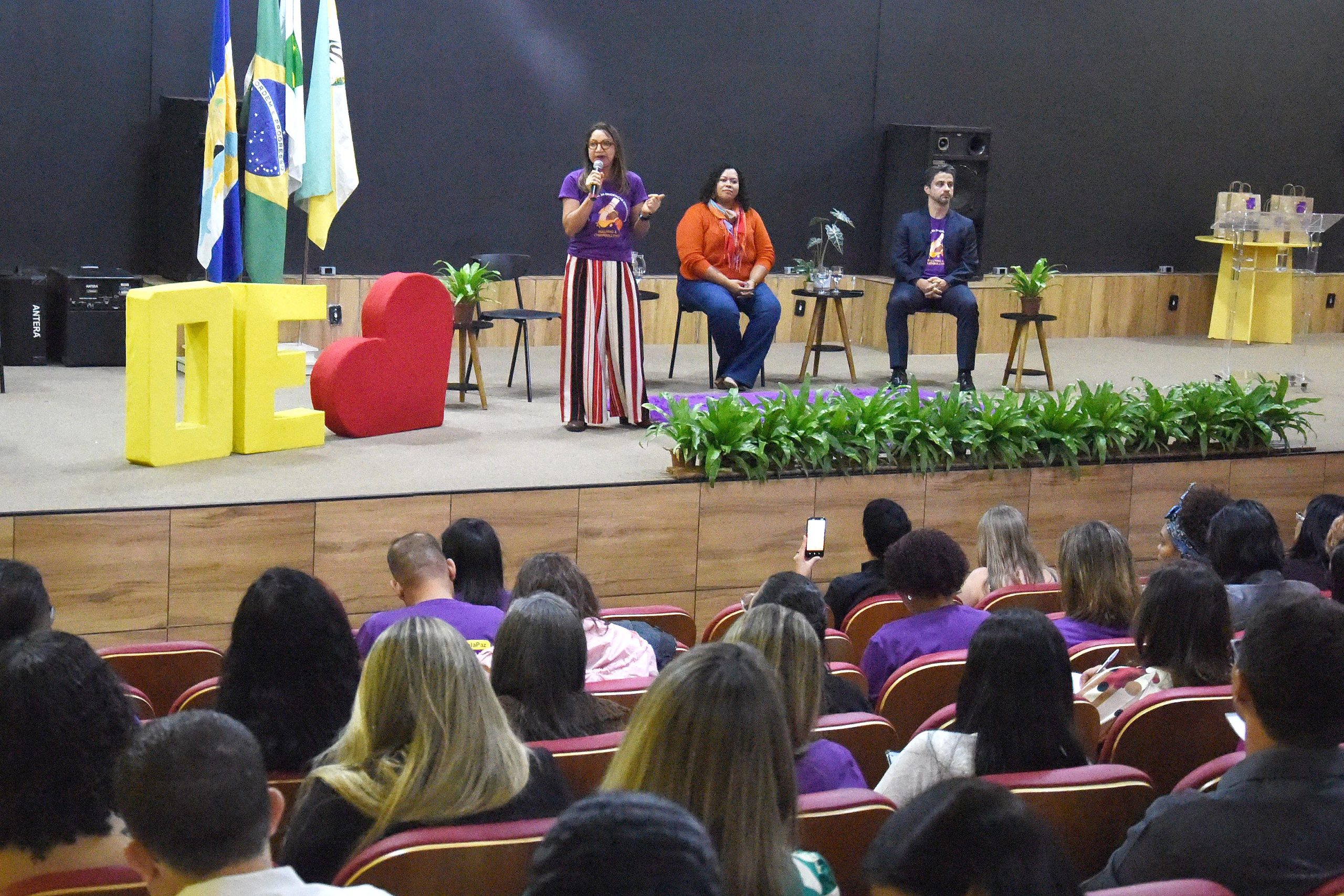 Fórum de Orientação Educacional debate bullying e cyberbullying