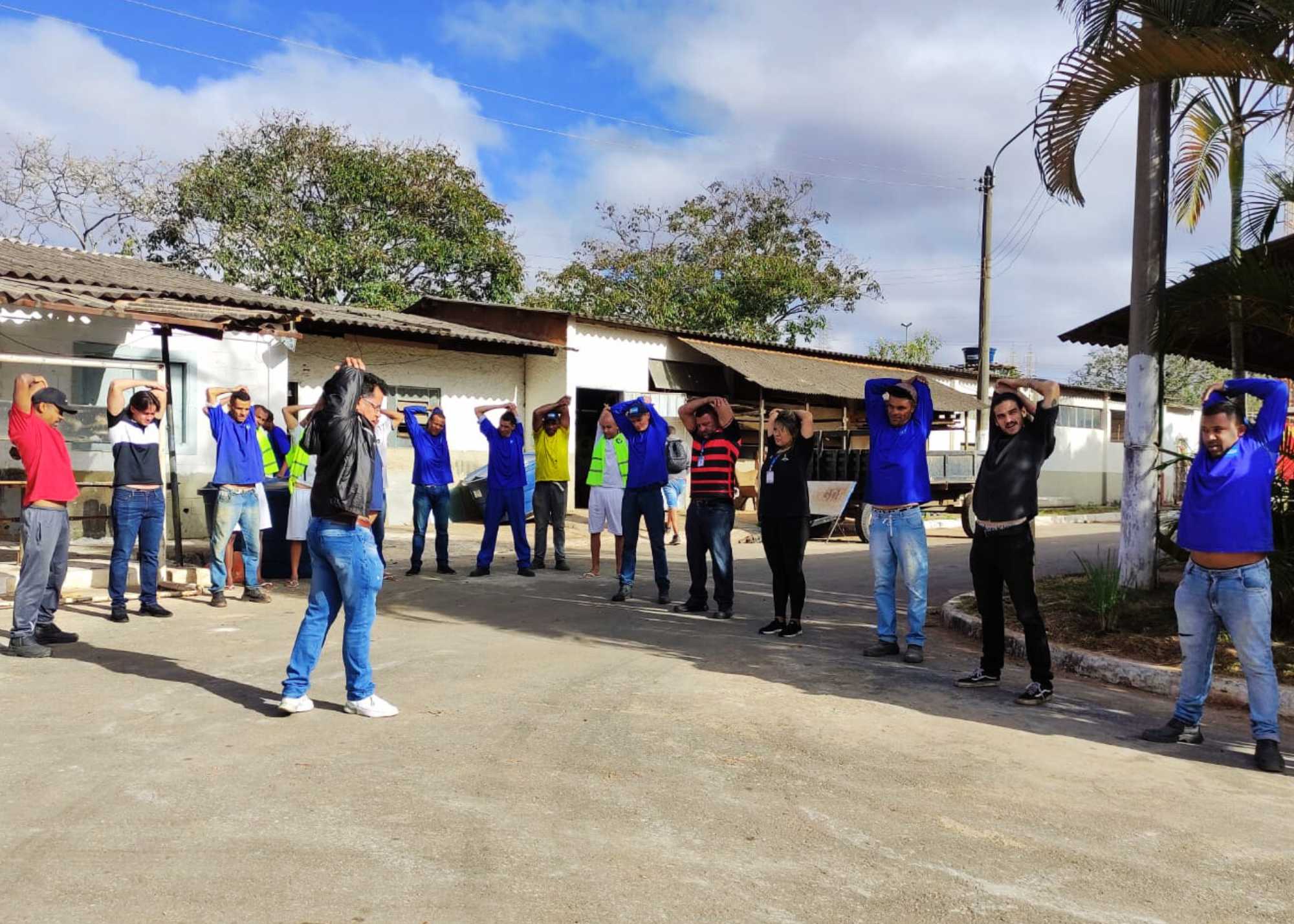 Servidores públicos do Guará participam de aulão de ginástica laboral