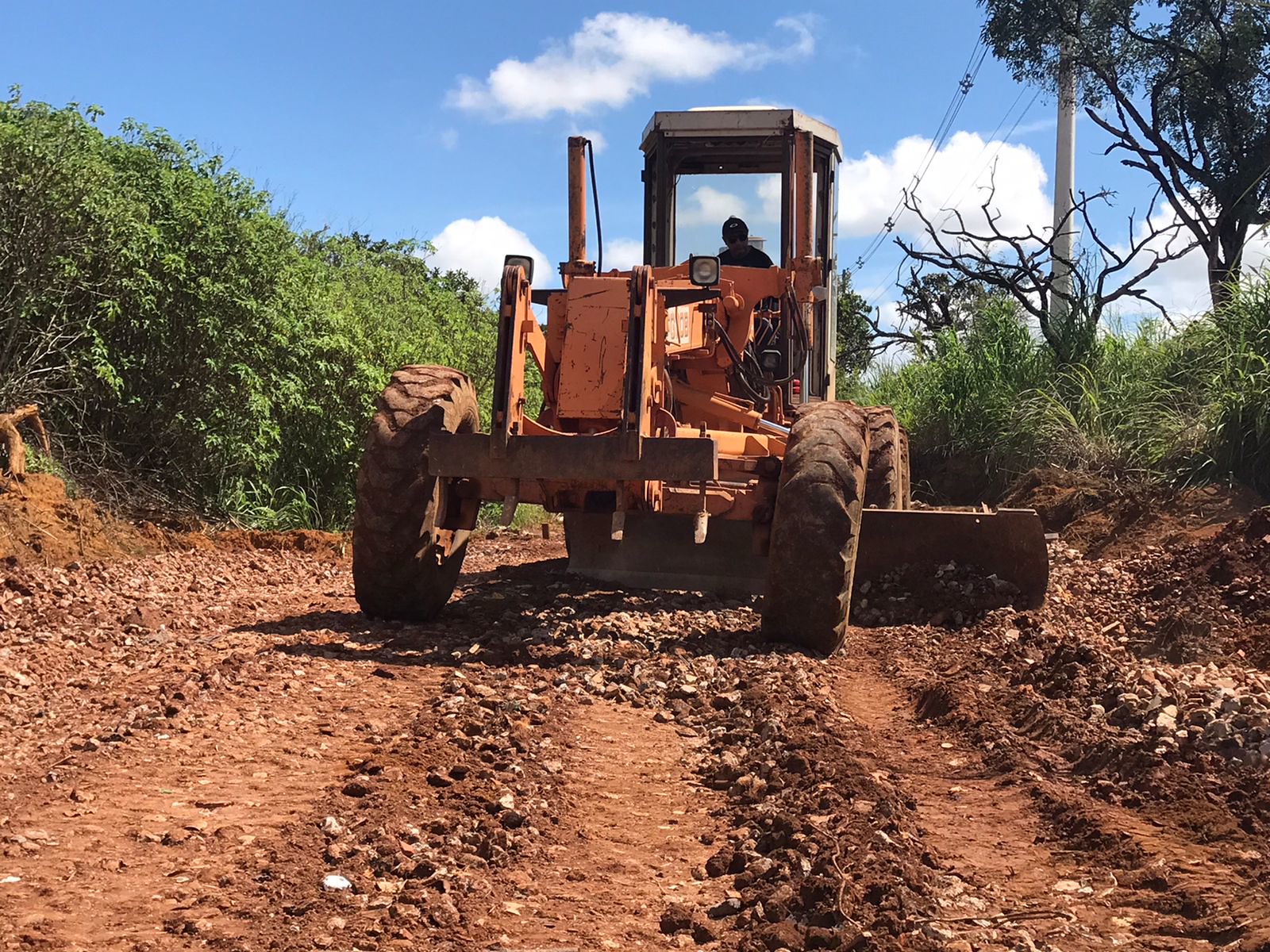 GDF reforça manutenção em vias rurais e reparos no asfalto na área central de São Sebastião