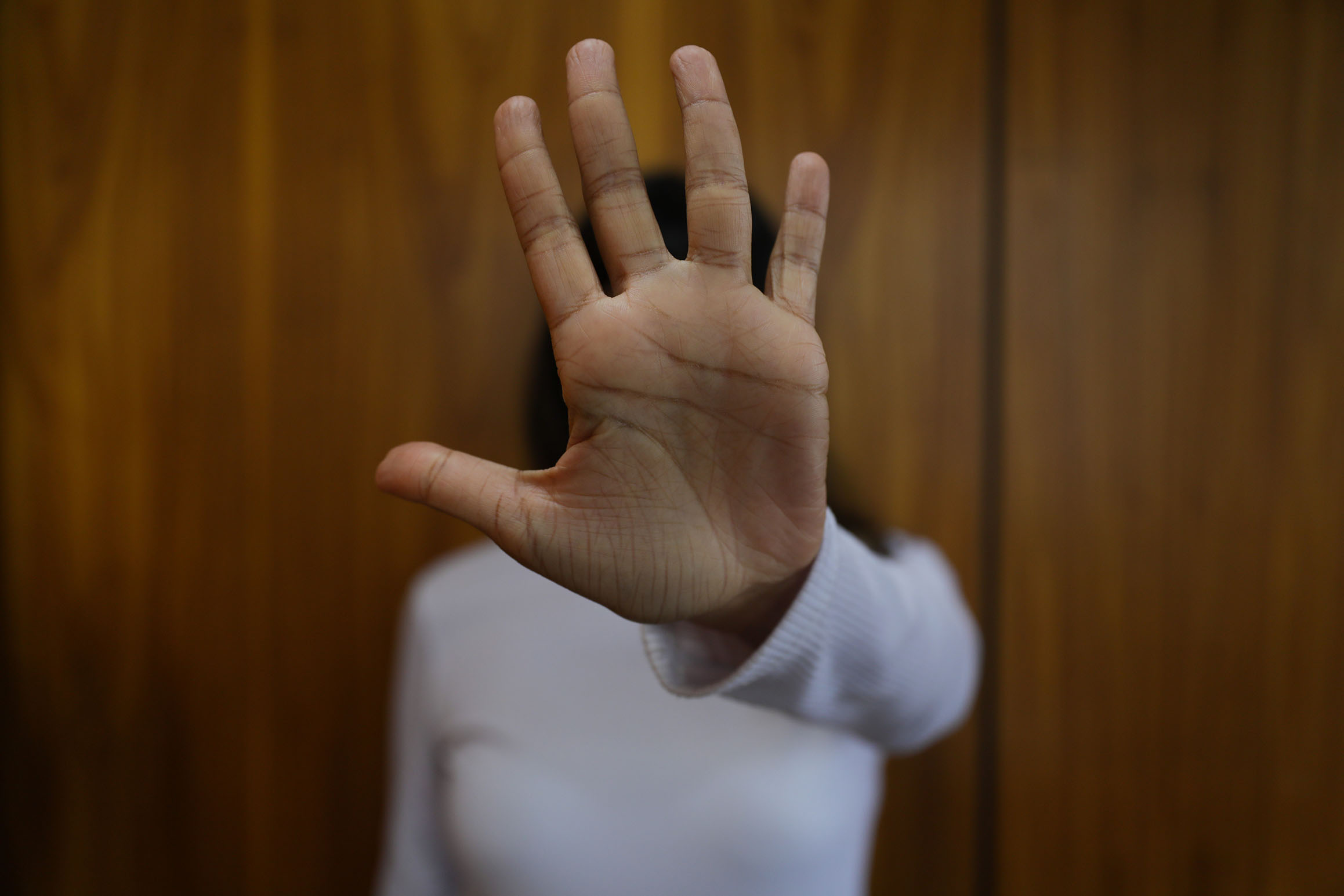 Cartilha apresenta informações sobre proteção a mulheres em casos de violência doméstica e familiar