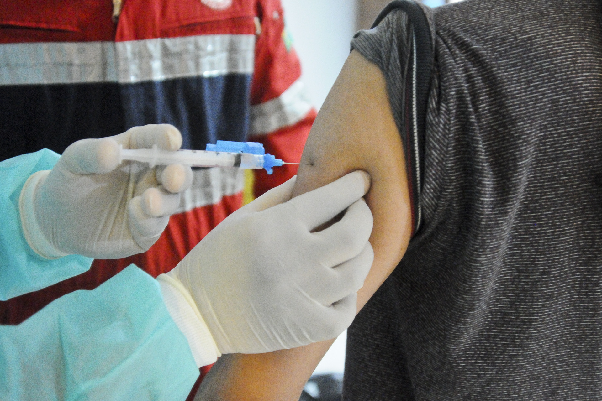 Atualize a caderneta de vacina; é a melhor maneira de se prevenir