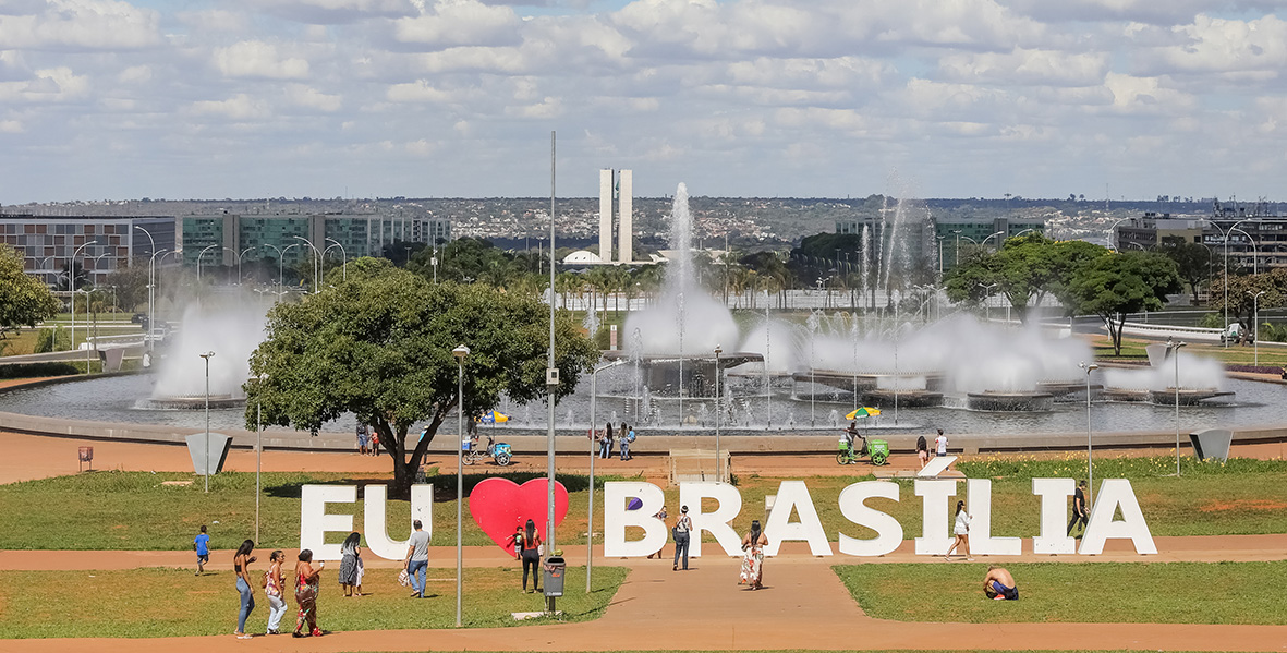 Confira o que abre e fecha durante o jogo do Brasil neste sábado (13)