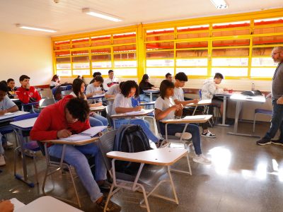 Aberto prazo para mudança de escola de estudantes com deficiência da rede pública do DF