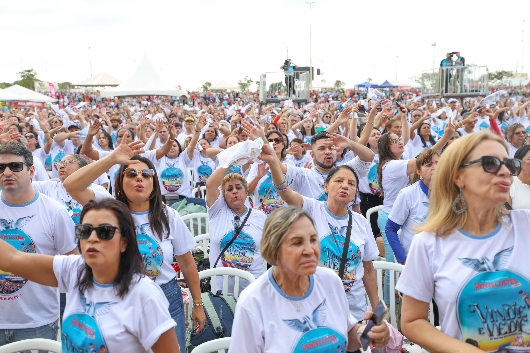 Semana de Pentecostes celebra o Espírito Santo e atrai milhares de fiéis ao DF