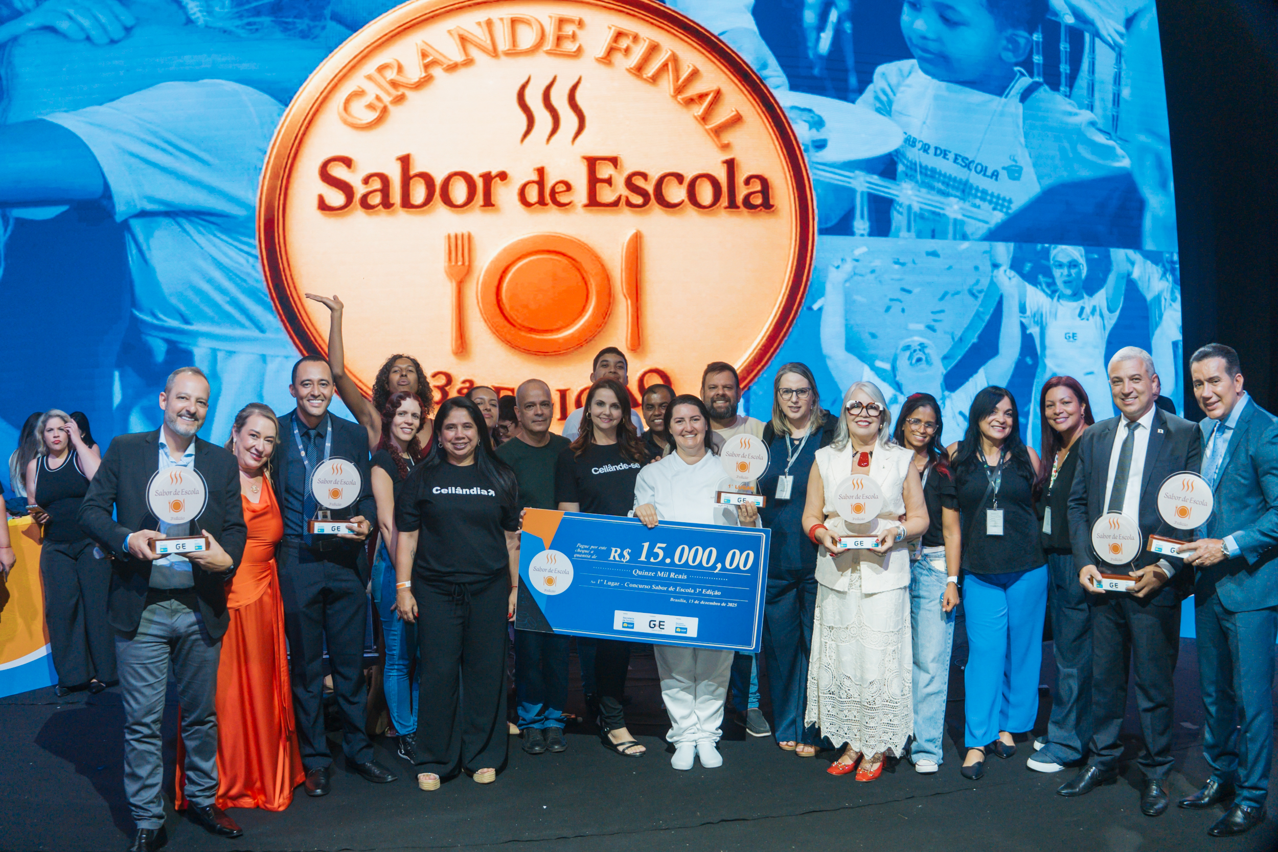 Concurso Sabor de Escola 2025 elege a melhor merendeira da rede pública do DF