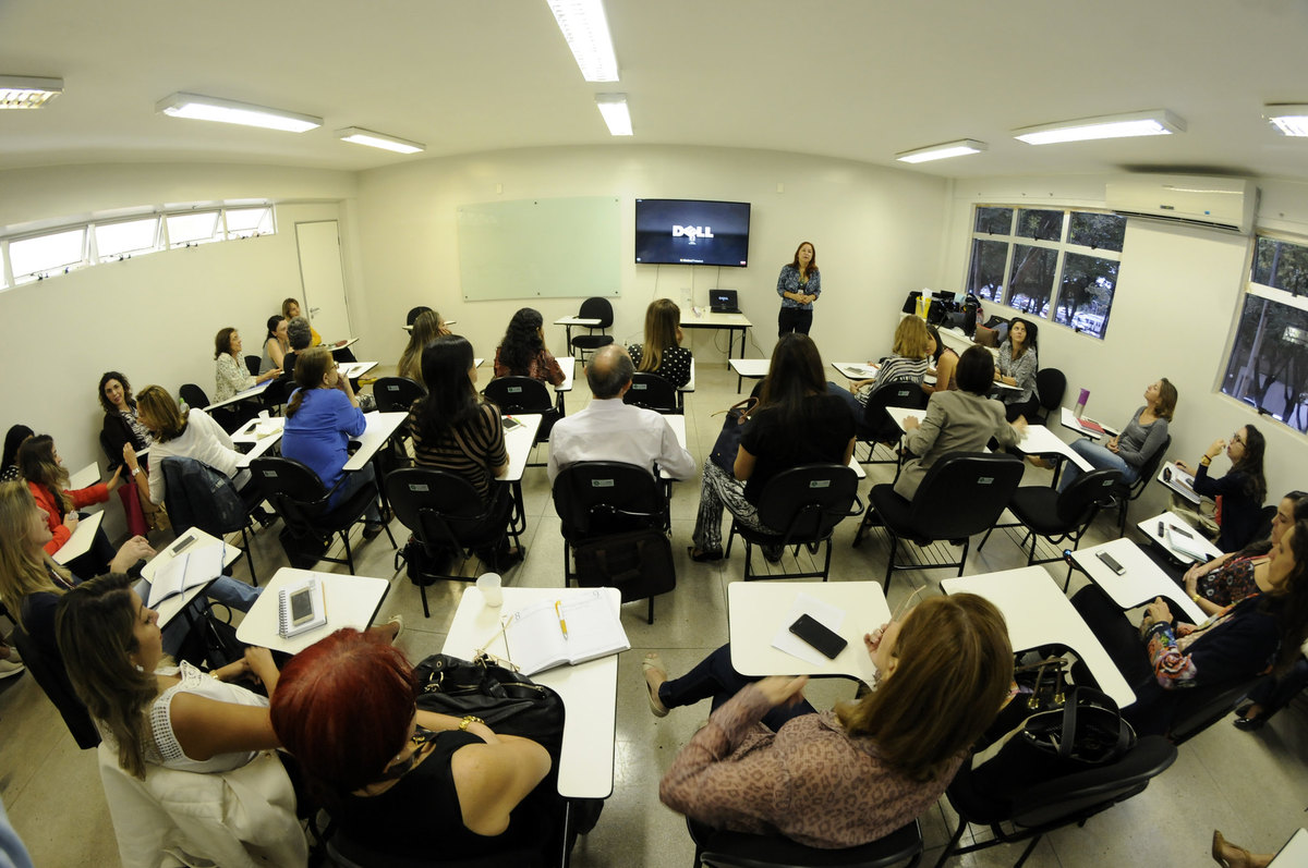 Capacitações estimulam crescimento profissional de servidores da Saúde