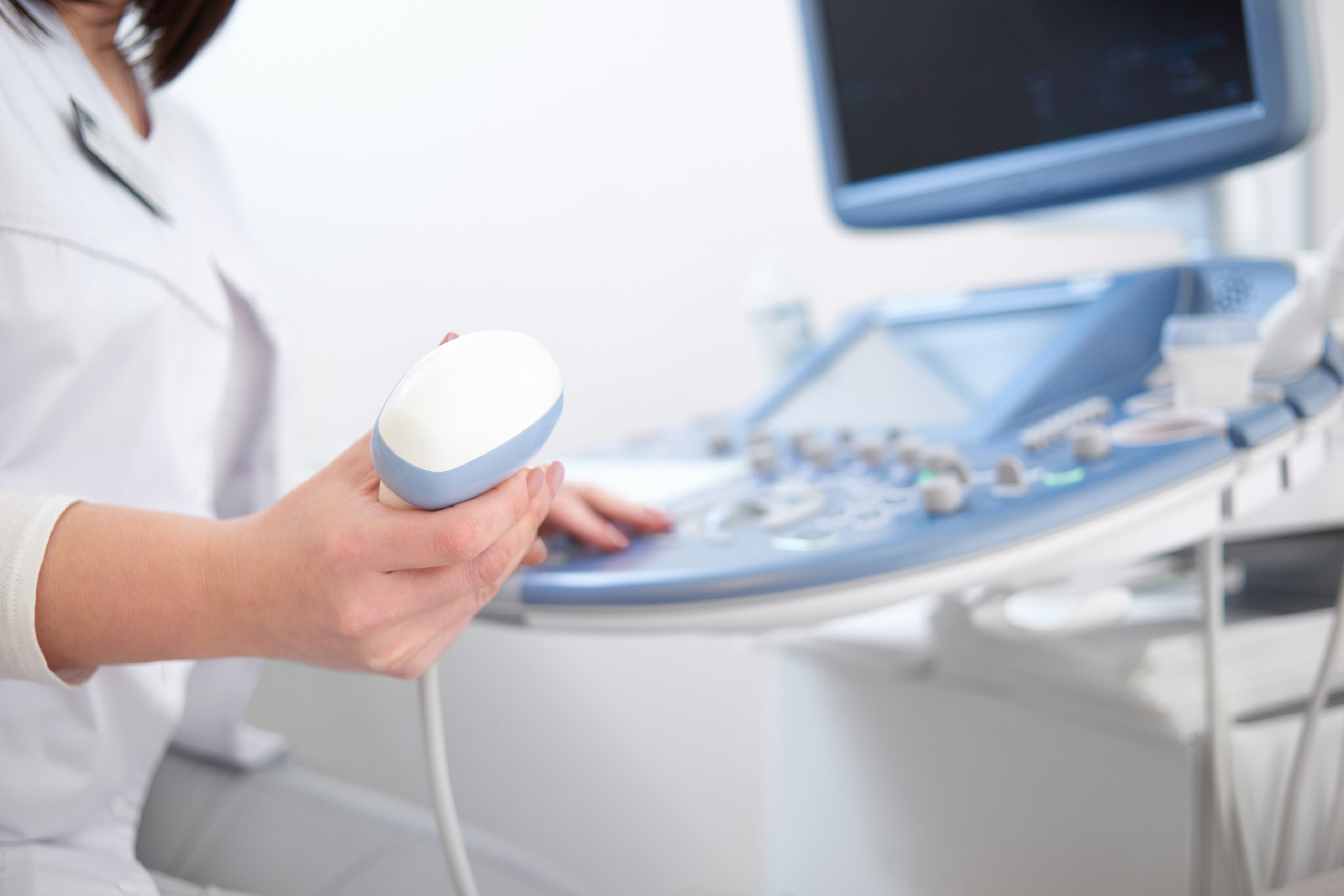 Processo seletivo para médico ultrassonografista com salário de R$ 18,1 mil abre inscrições