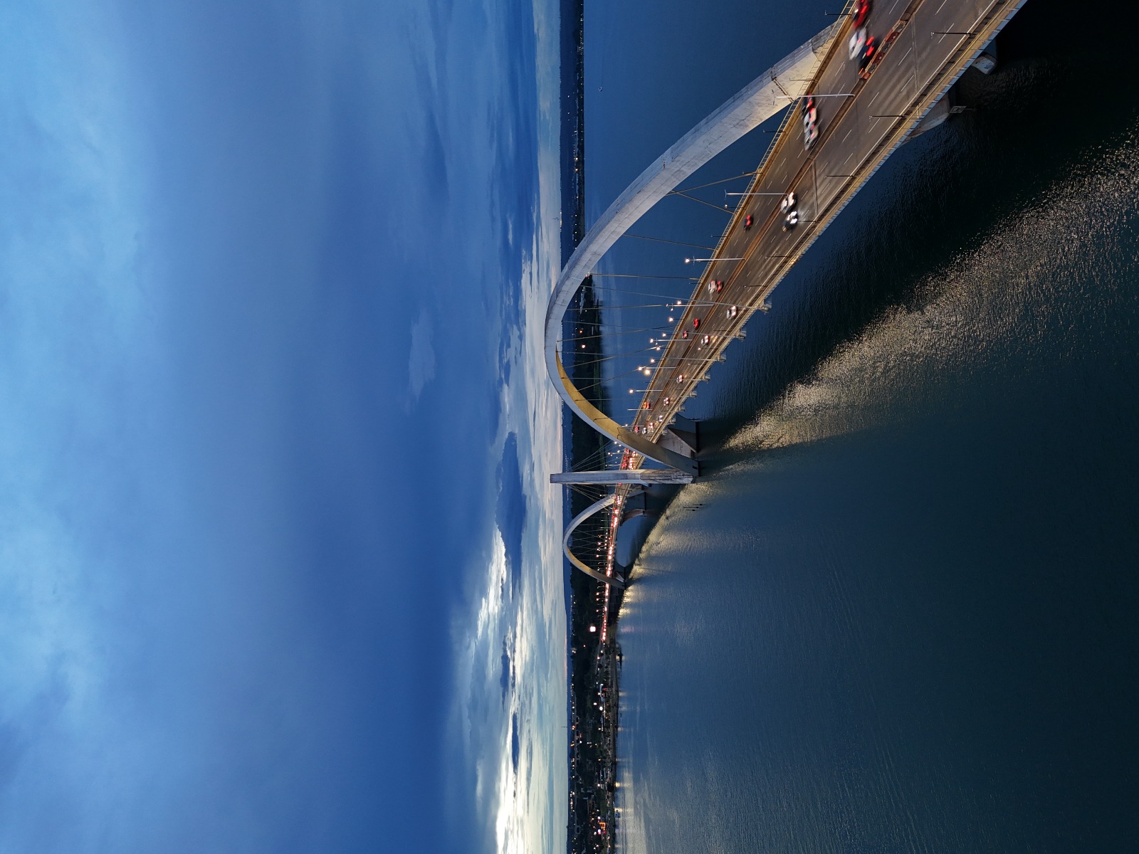 Servidor vence a quarta edição do Brasília em Foto com imagem da Ponte JK