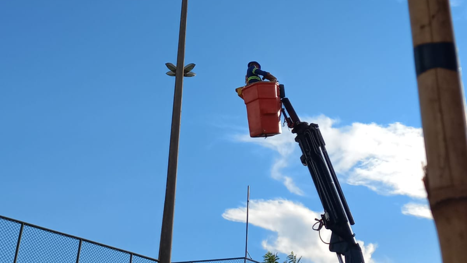 Recanto das Emas recebe mais 1.100 luminárias de LED nesta semana