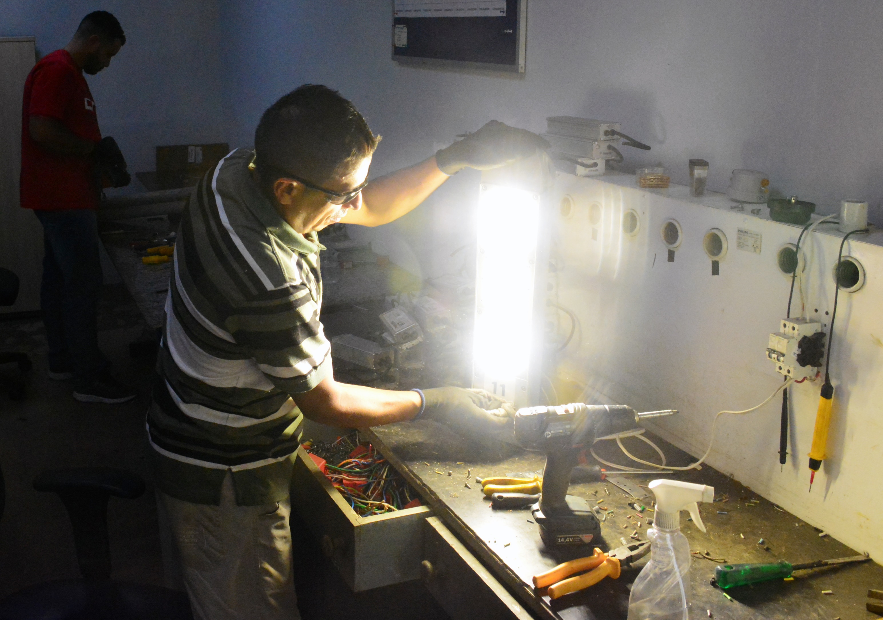 CEB recupera 7 mil luminárias e evita desperdício de R$ 12 milhões no DF