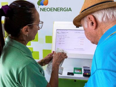 Cidades do DF recebem atendimento itinerante para demandas de energia
