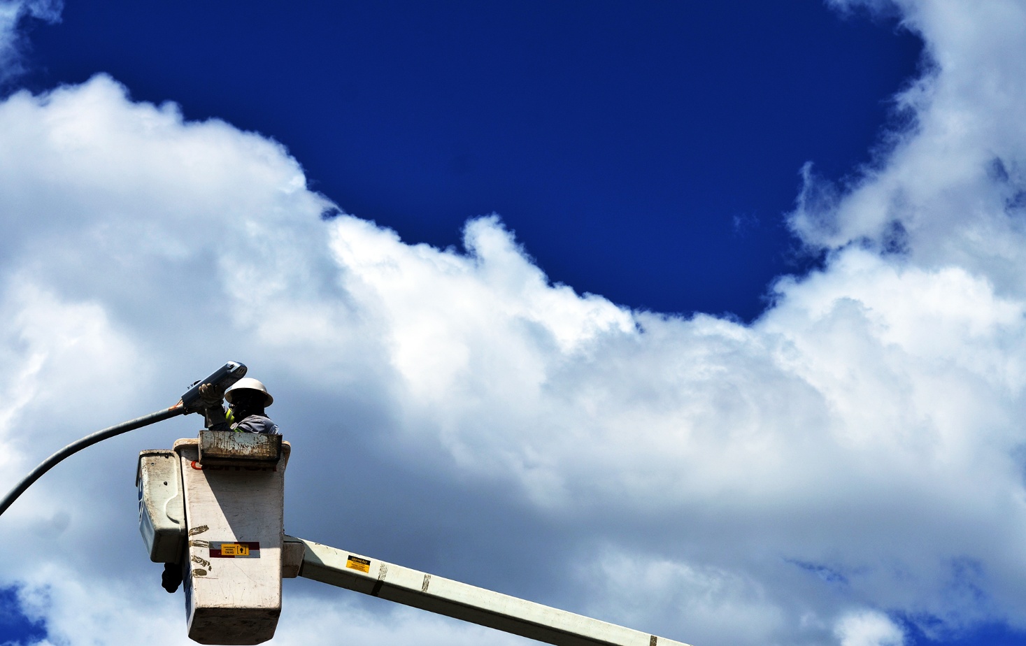 Condomínio Mestre D’Armas, em Planaltina, recebe novo trecho de iluminação em LED