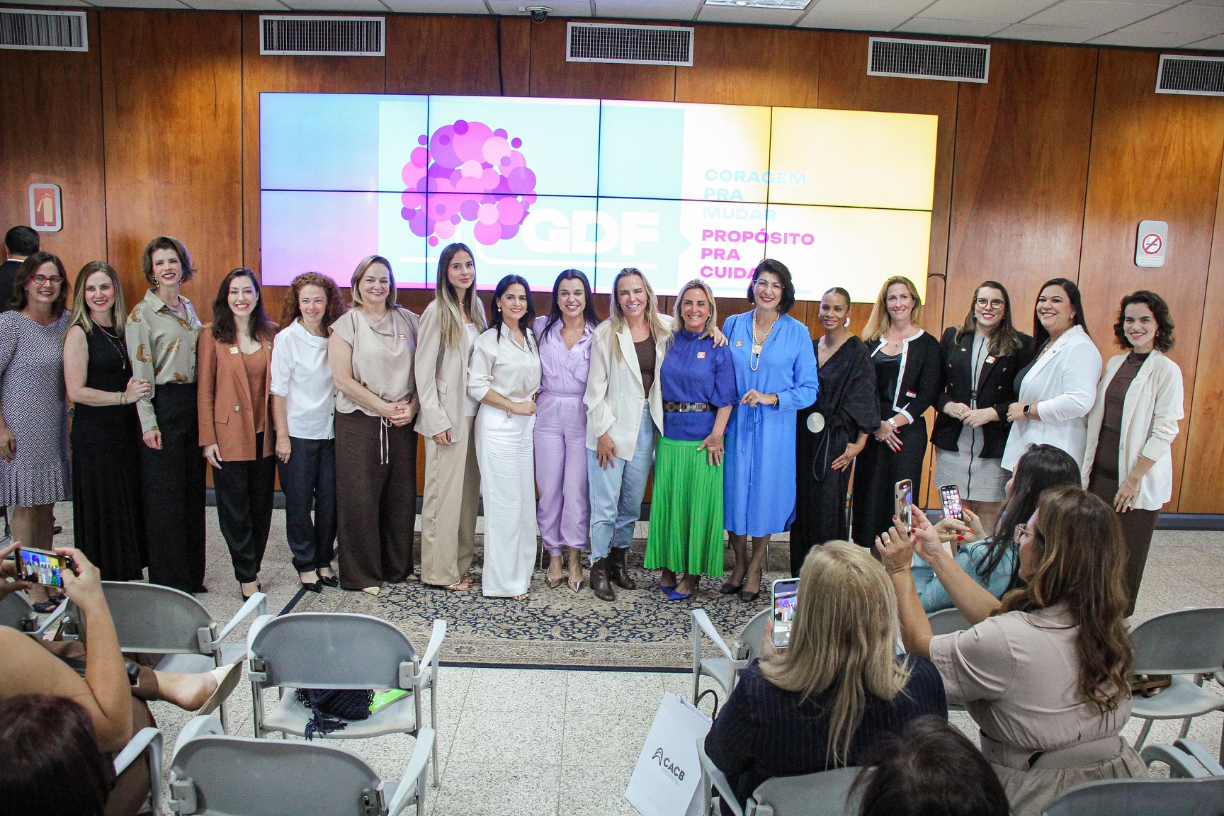 Reunião incentiva empreendedorismo feminino