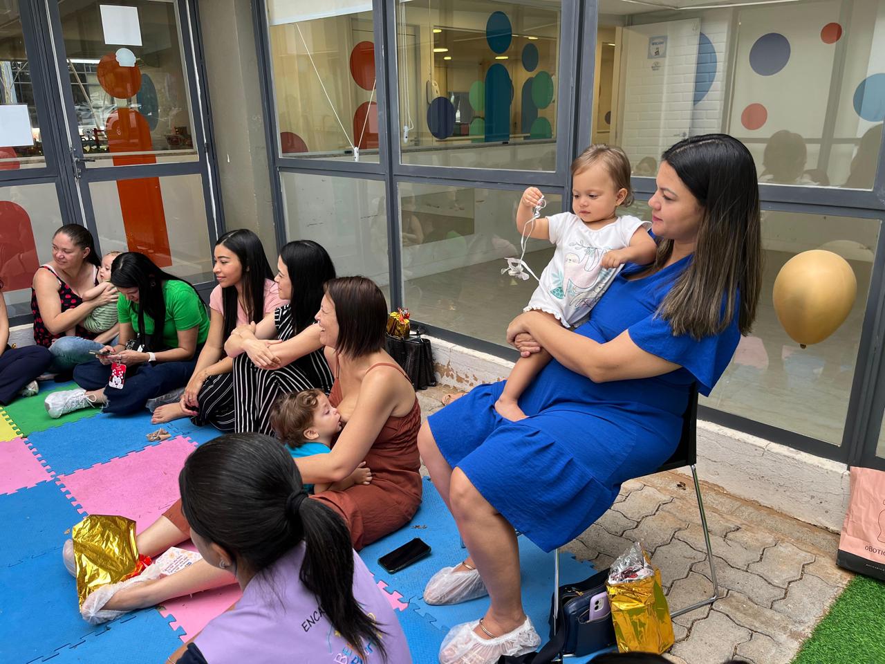 Berçário Buriti recebe servidoras em evento sobre importância do aleitamento materno