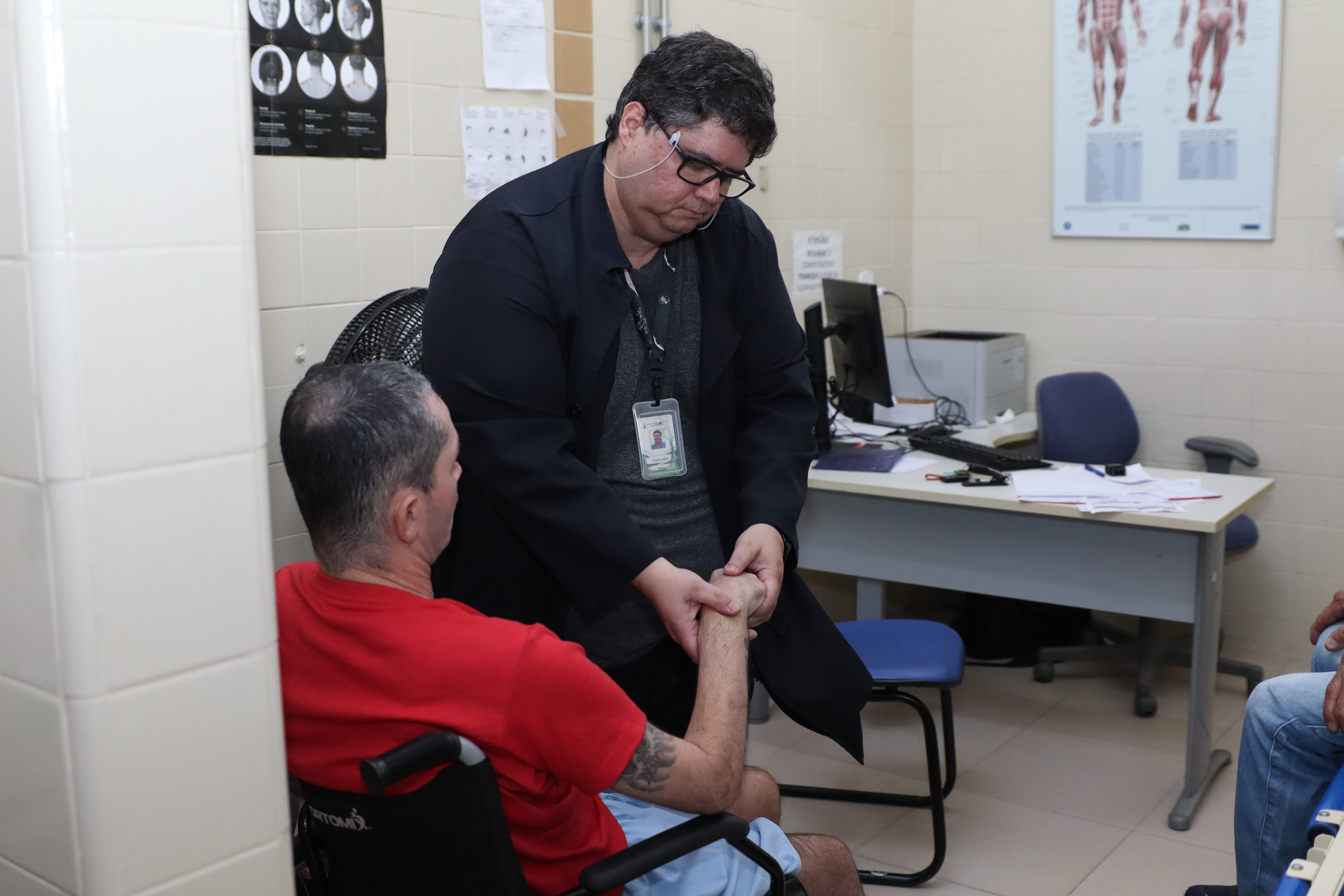 Botox oferecido pelo SUS ajuda pacientes a recuperar movimentos e qualidade de vida