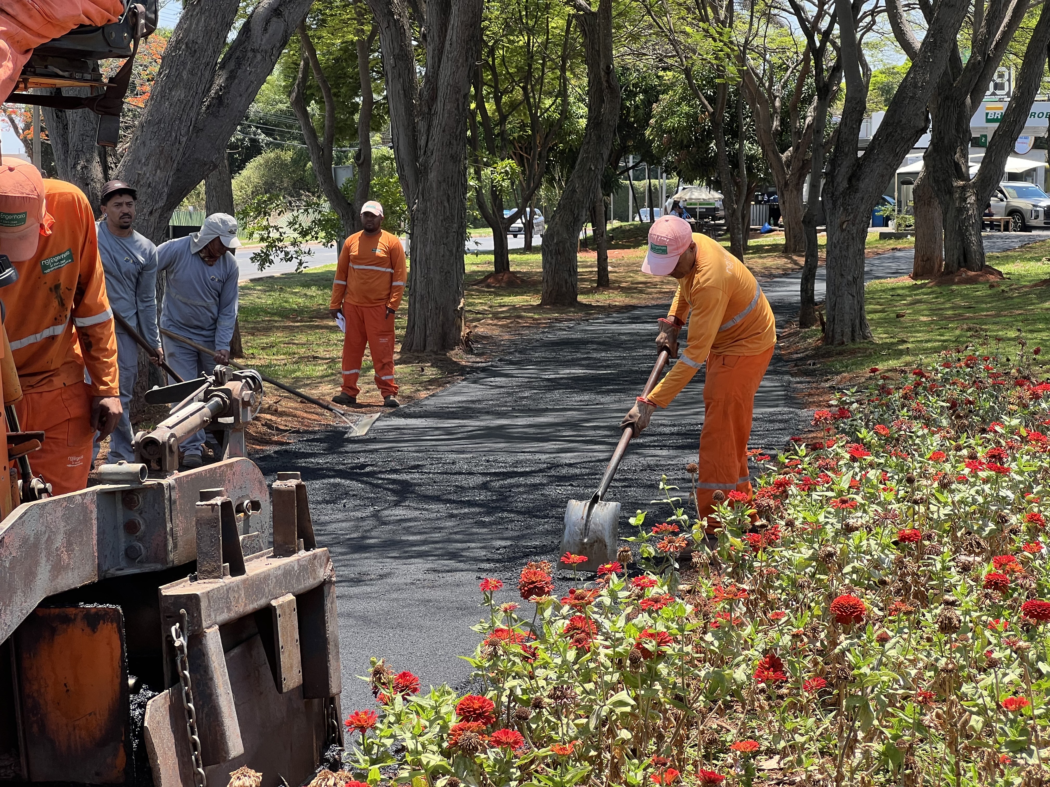GDF inicia pavimentação de nova ciclovia no Lago Sul