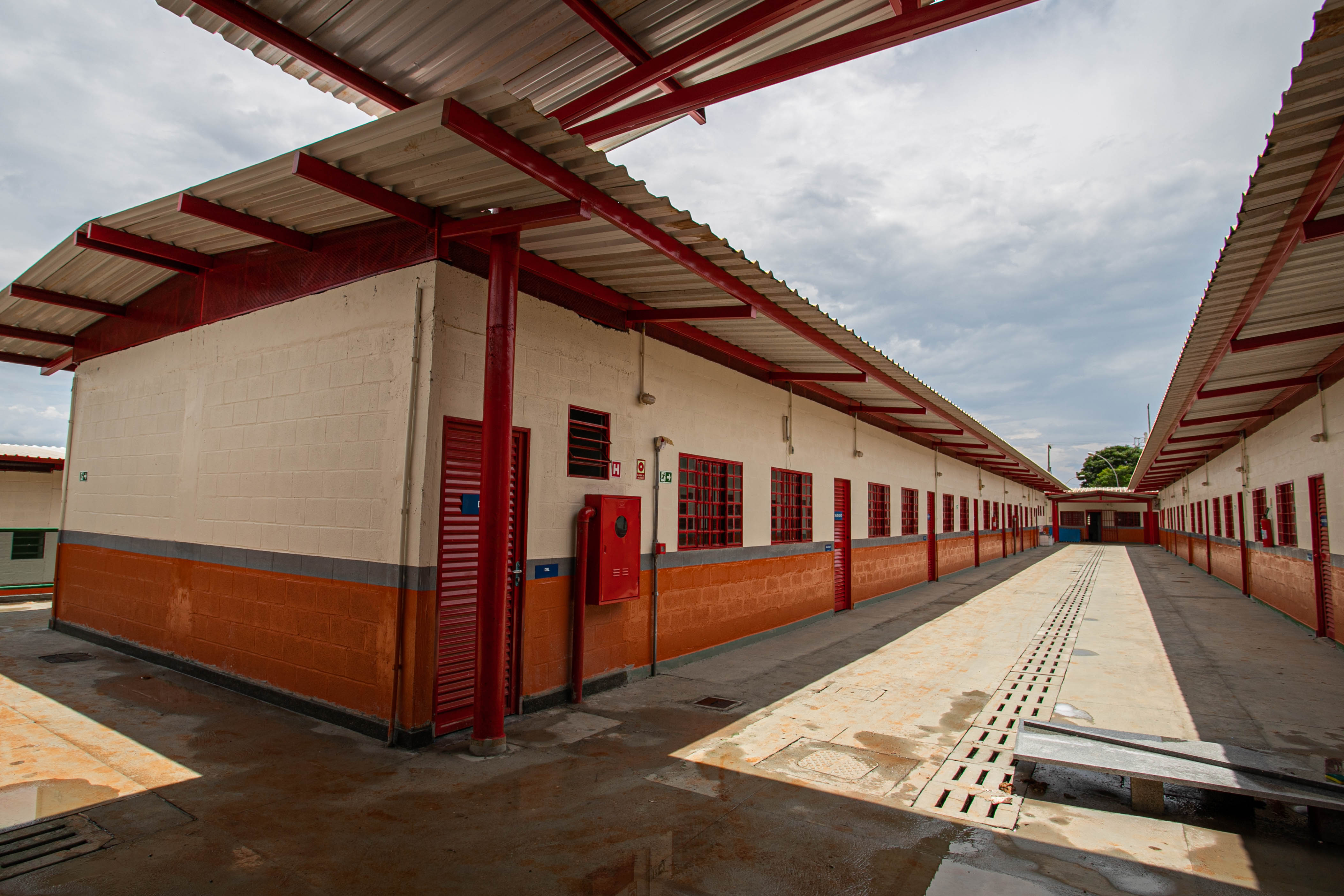 GDF entregou 14 escolas de ensino fundamental e médio entre 2020 e 2025