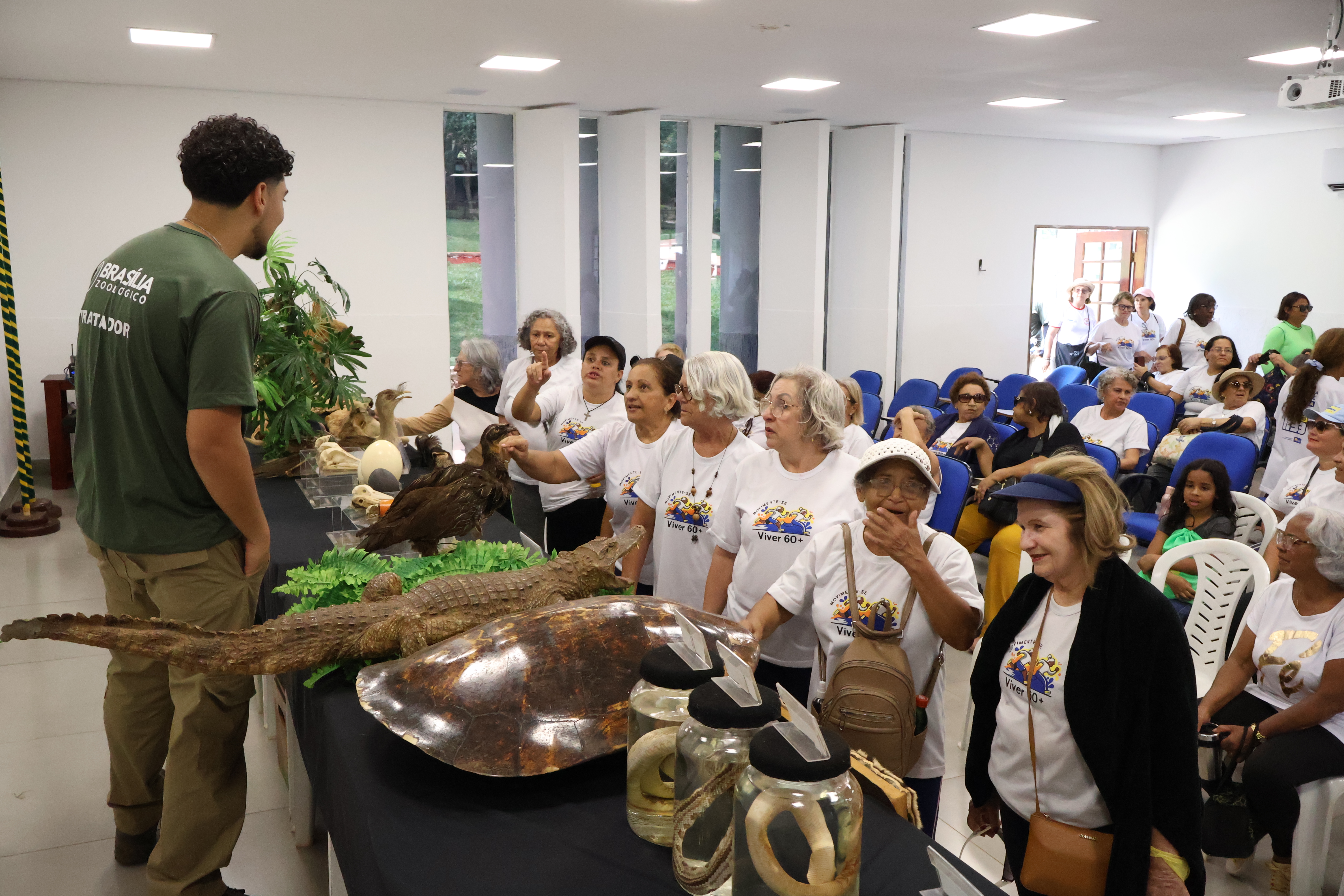 Projeto Zoo com Vivência leva mais de mil idosos ao Zoológico de Brasília neste ano e promove lazer e socialização