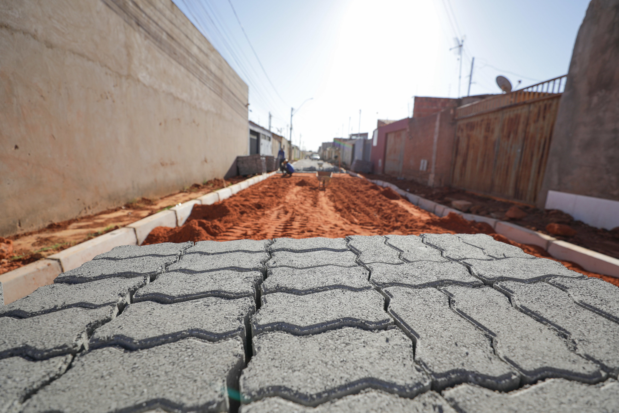 Obras no Sol Nascente avançam com conclusão da drenagem e pavimentação