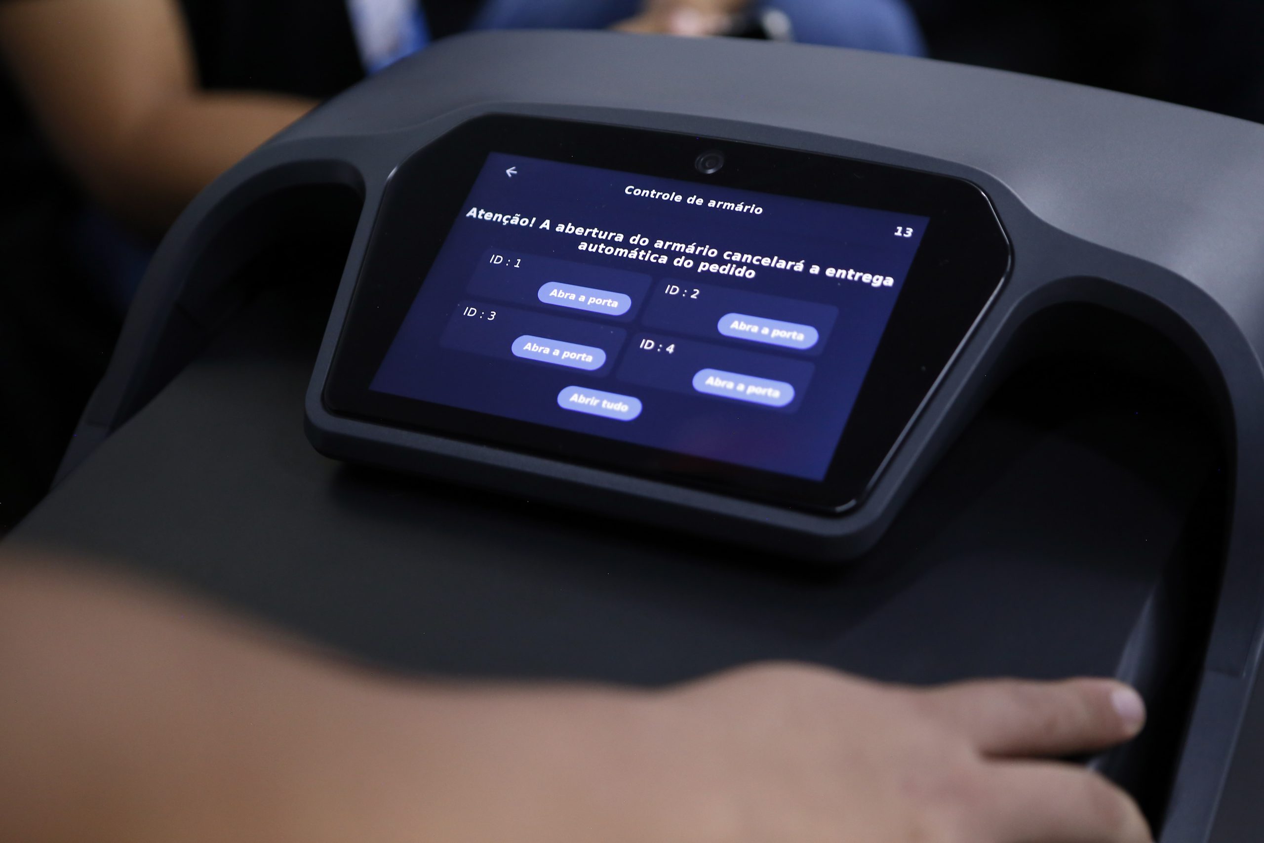 Hospital de Base fará teste com robôs na dispensação de medicamentos