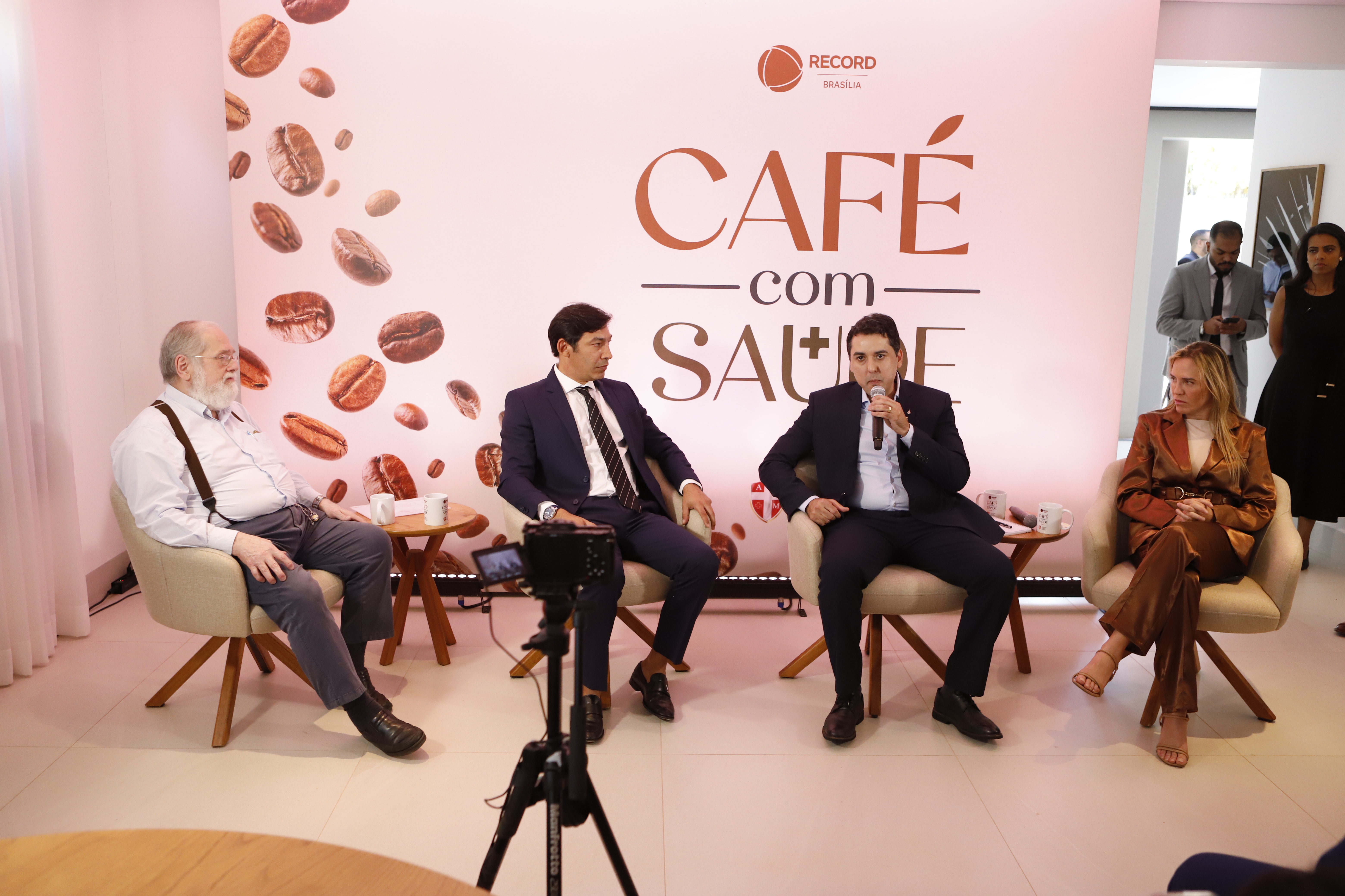 Debate no DF aborda soluções e desafios na saúde pública