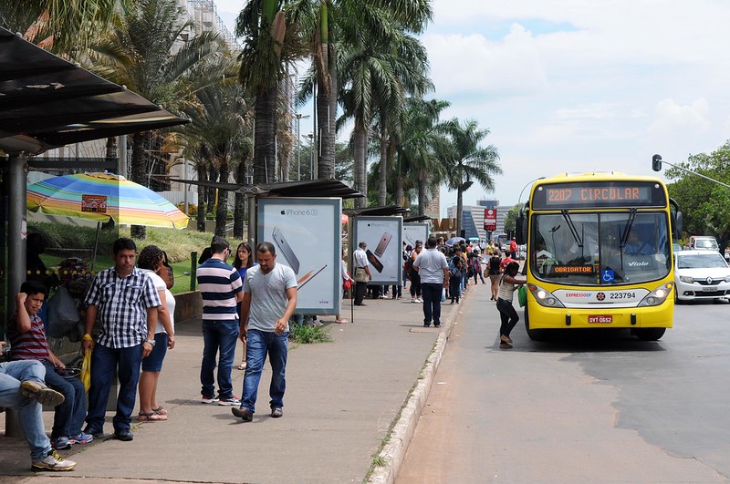 Grupos sociais são convidados a integrar comissão criada para atualizar planos de transporte e mobilidade do DF
