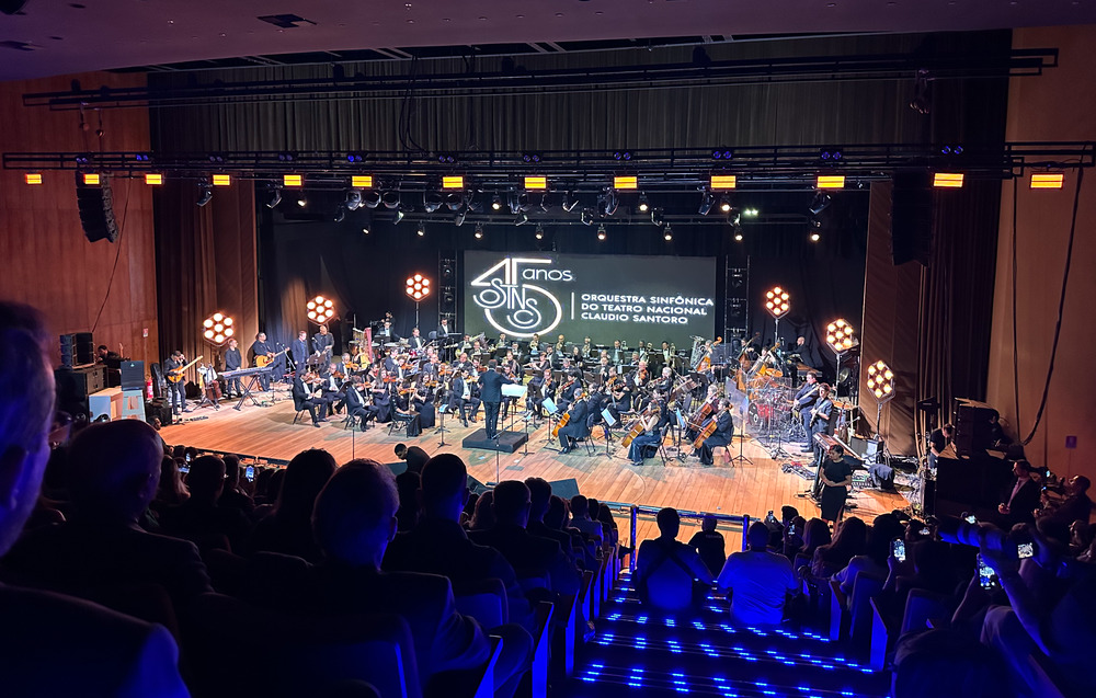 Orquestra Sinfônica do Teatro Nacional leva clássicos natalinos à Esplanada dos Ministérios