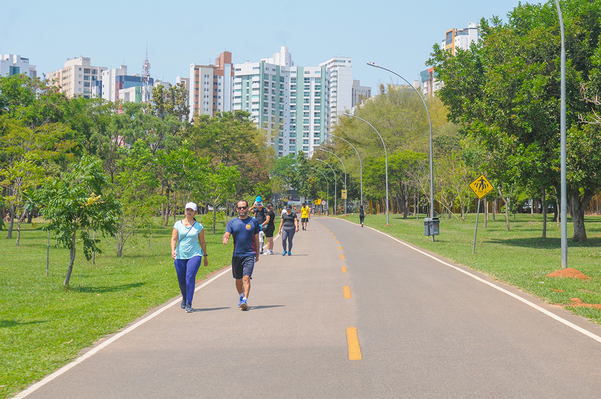 Confira o que abre e o que fecha no feriado prolongado da Semana Santa e do aniversário de Brasília
