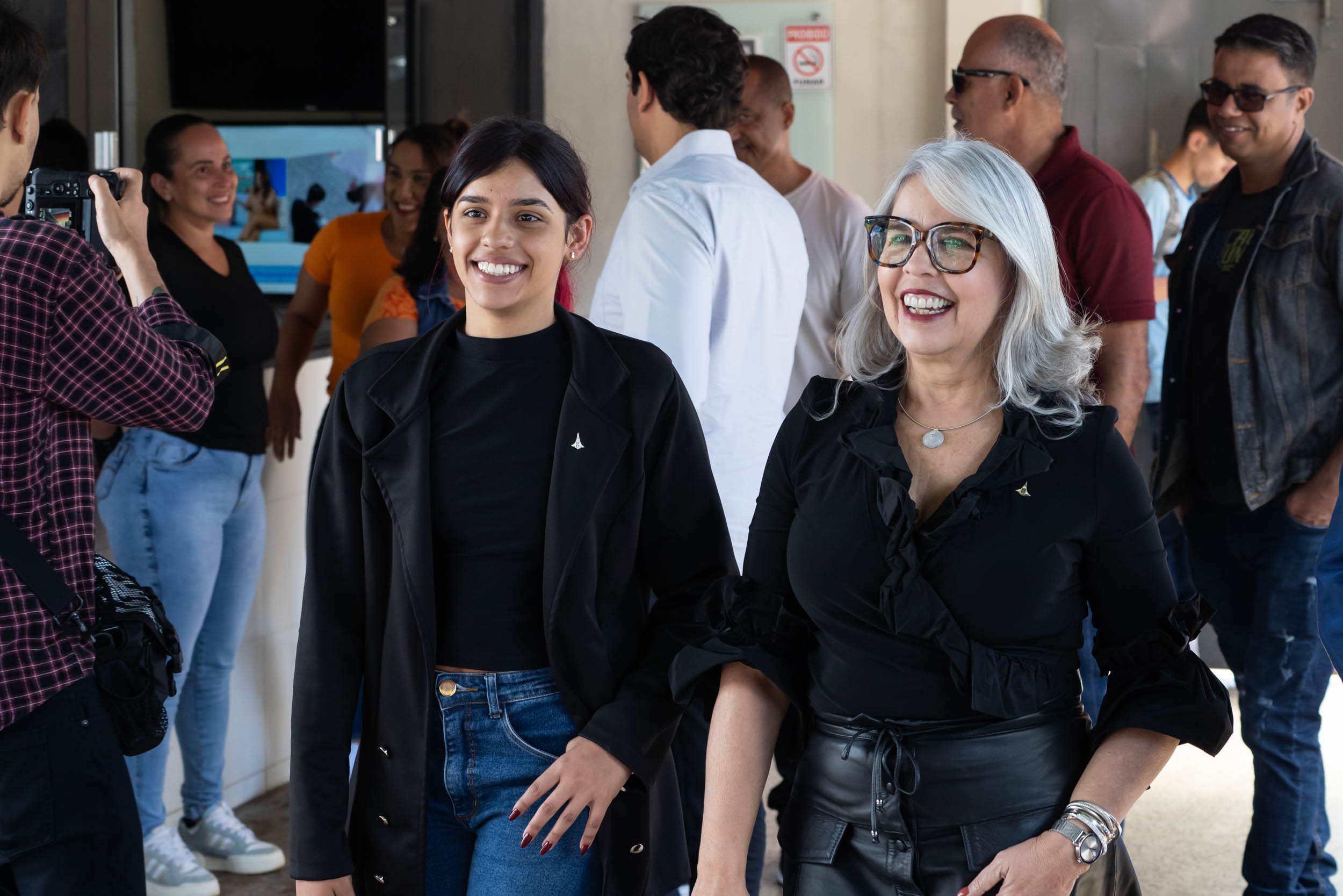 Aluna da rede pública de ensino do DF acompanha um dia de trabalho da secretária de Educação