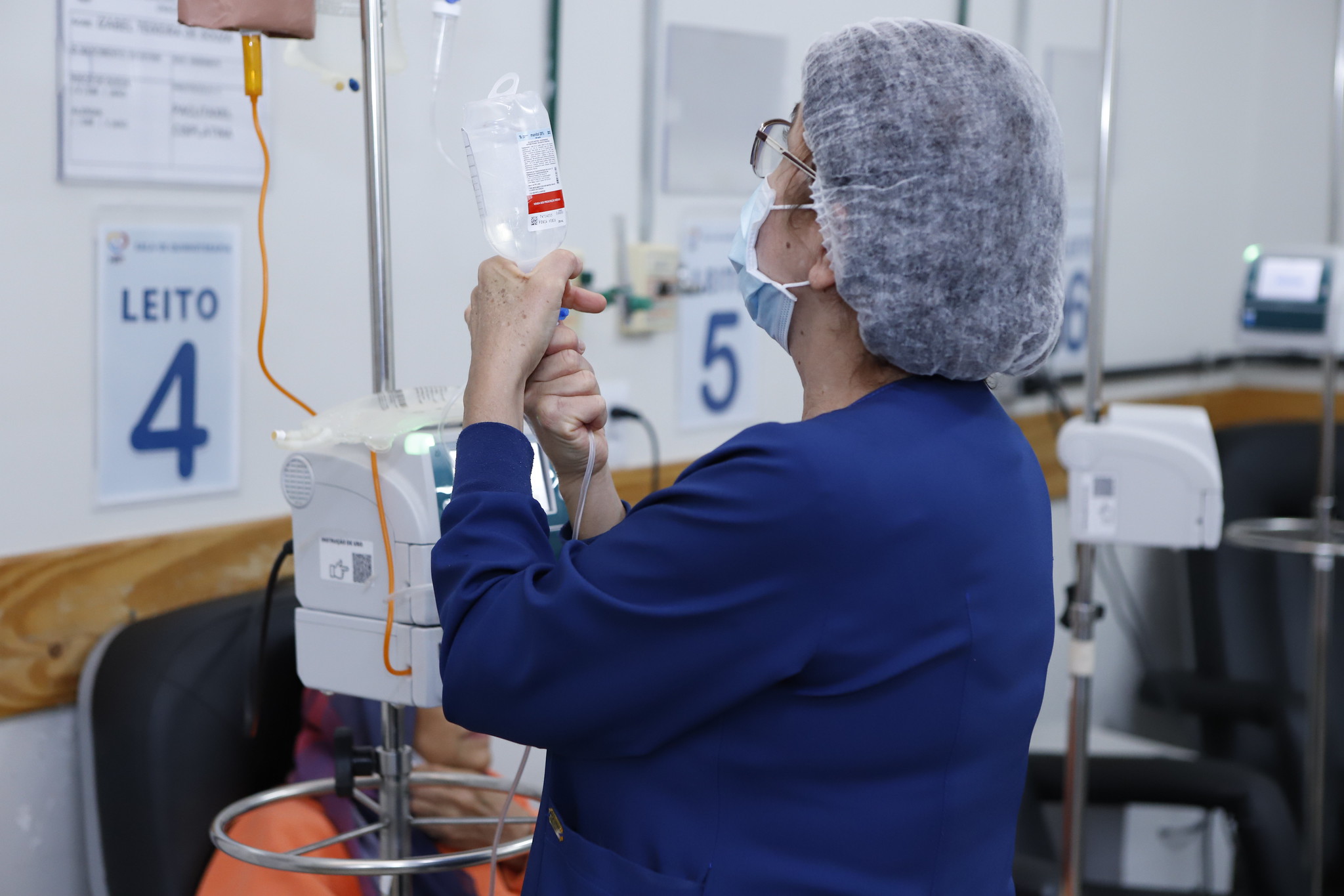 GDF contrata mais de 1,3 mil tratamentos de quimioterapia para câncer de mama