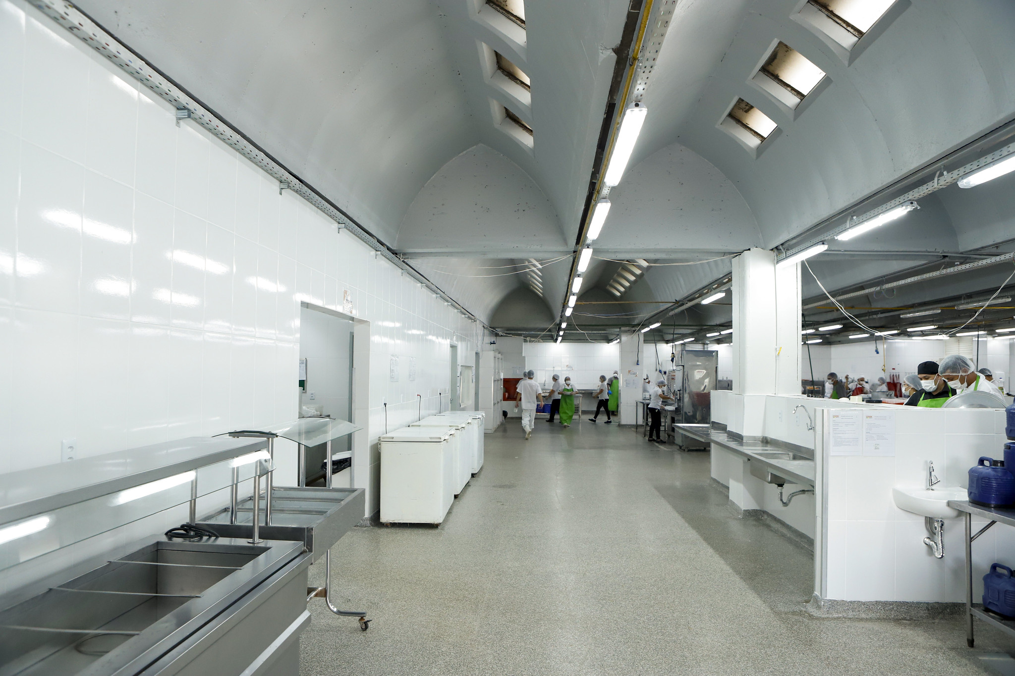 Reformada, cozinha do HRT produz até 2,4 mil refeições por dia