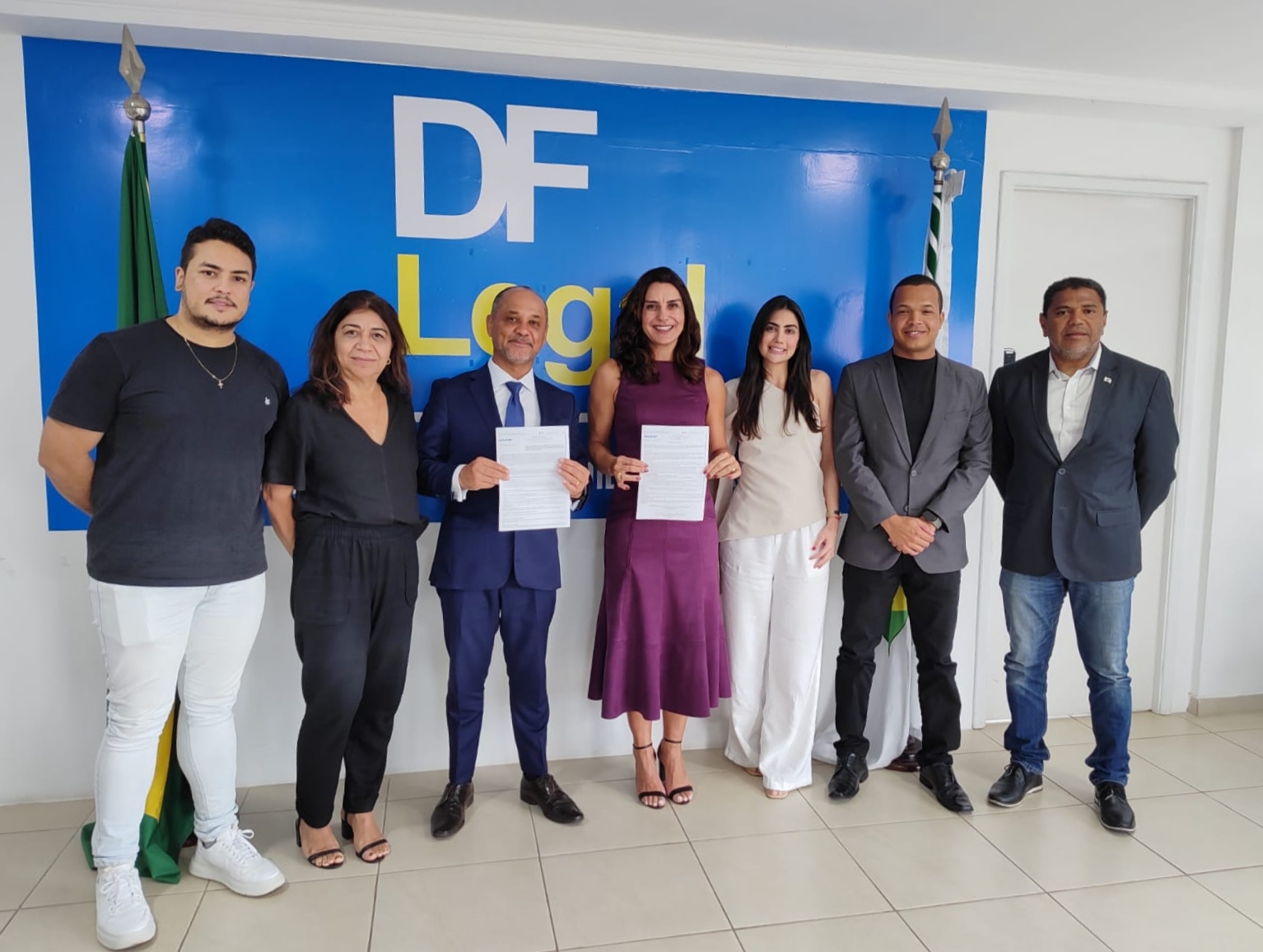 Cooperação entre DF Legal e Jucis-DF permite mais facilidade ao abrir uma empresa